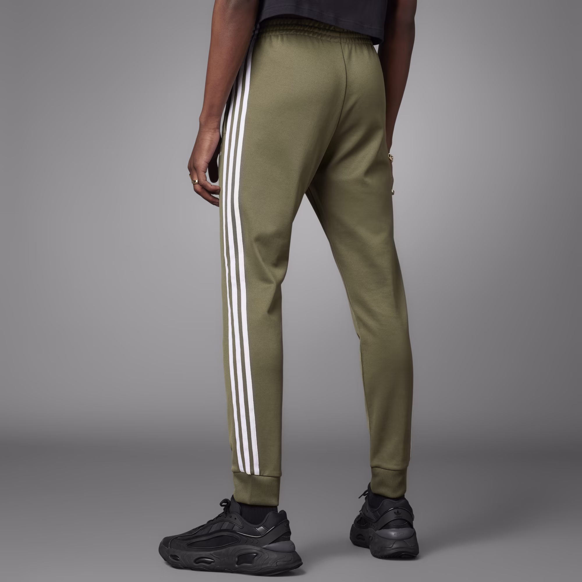 Adidas მამაკაცის შარვალი SST TP