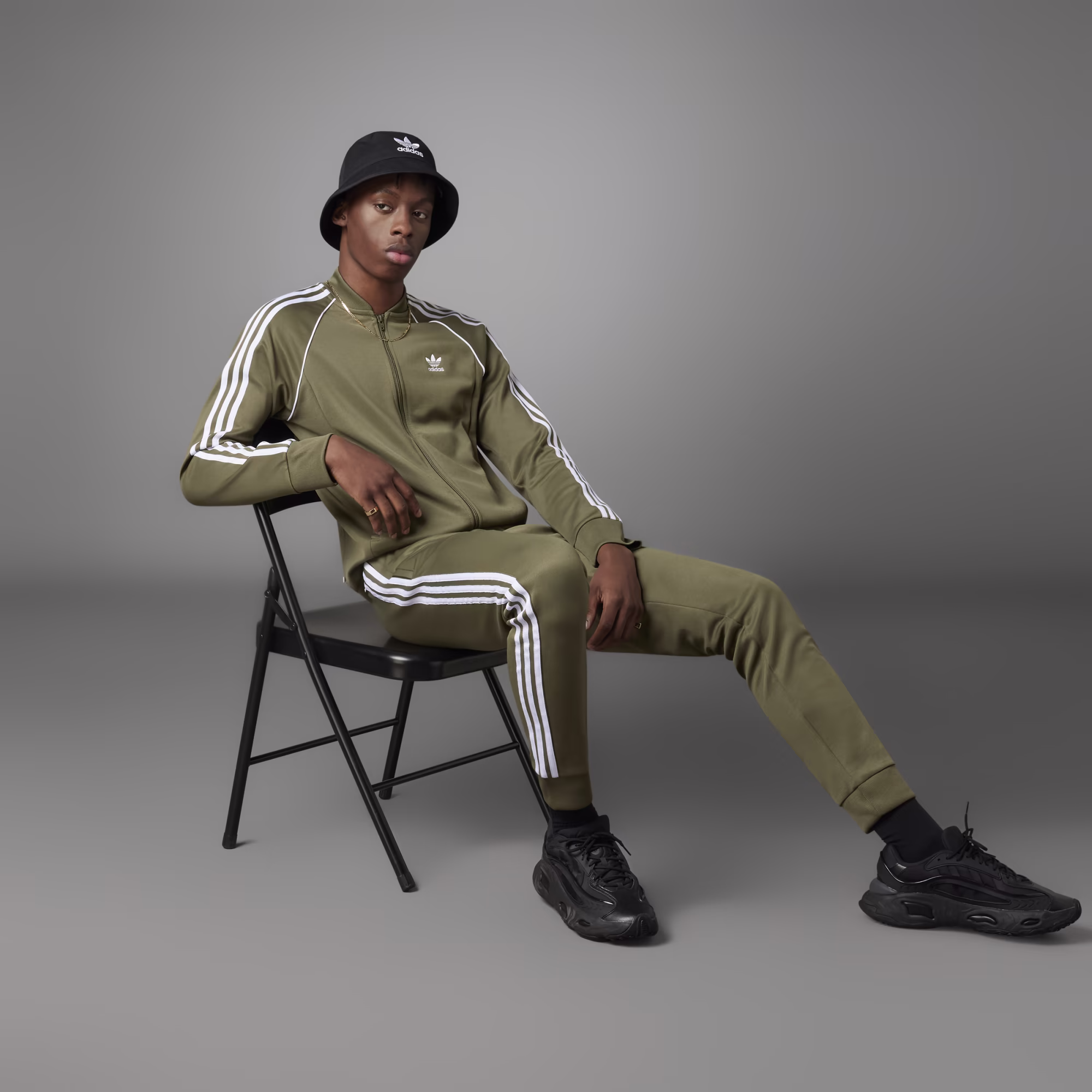 Adidas მამაკაცის შარვალი SST TP