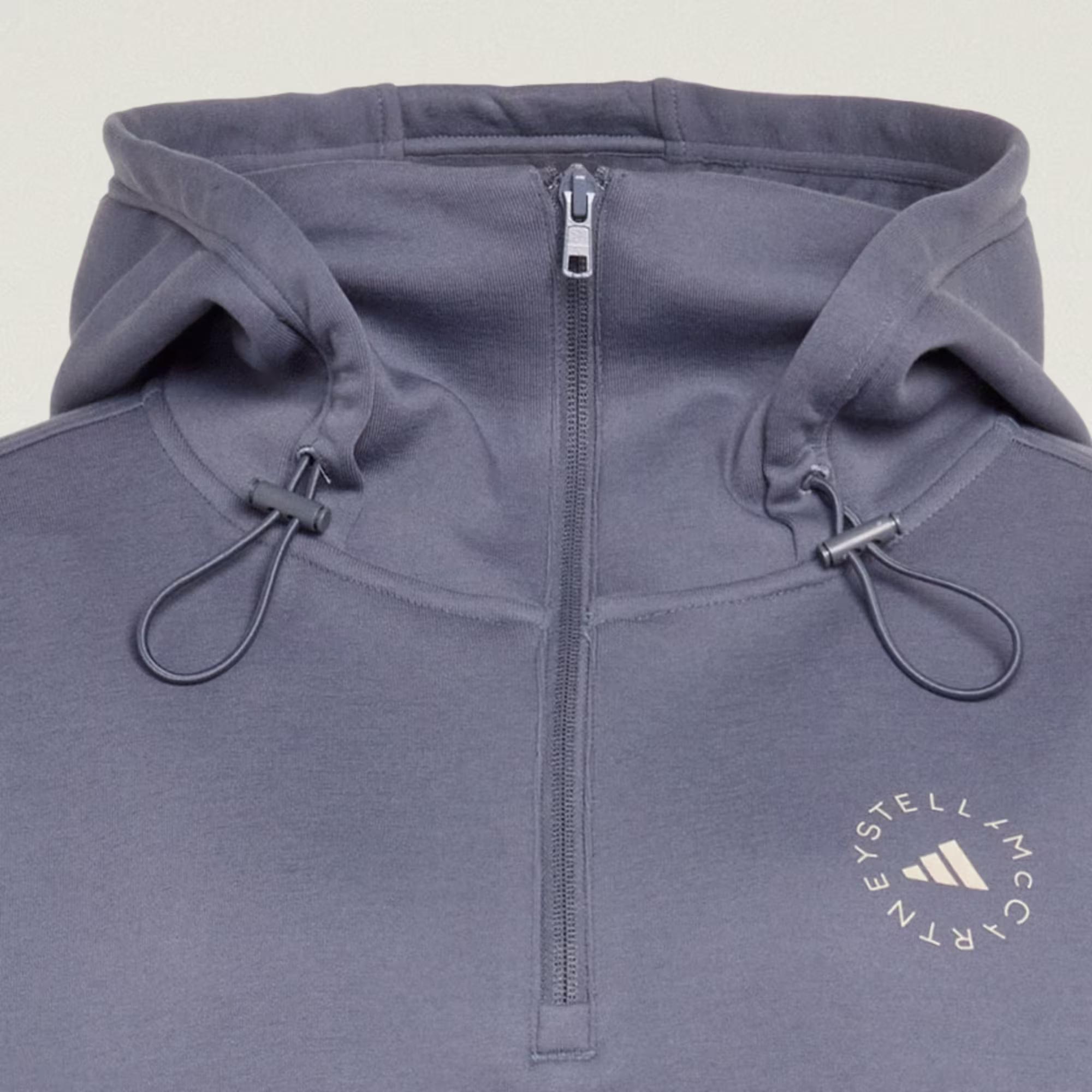 ქალის ჯემპრი