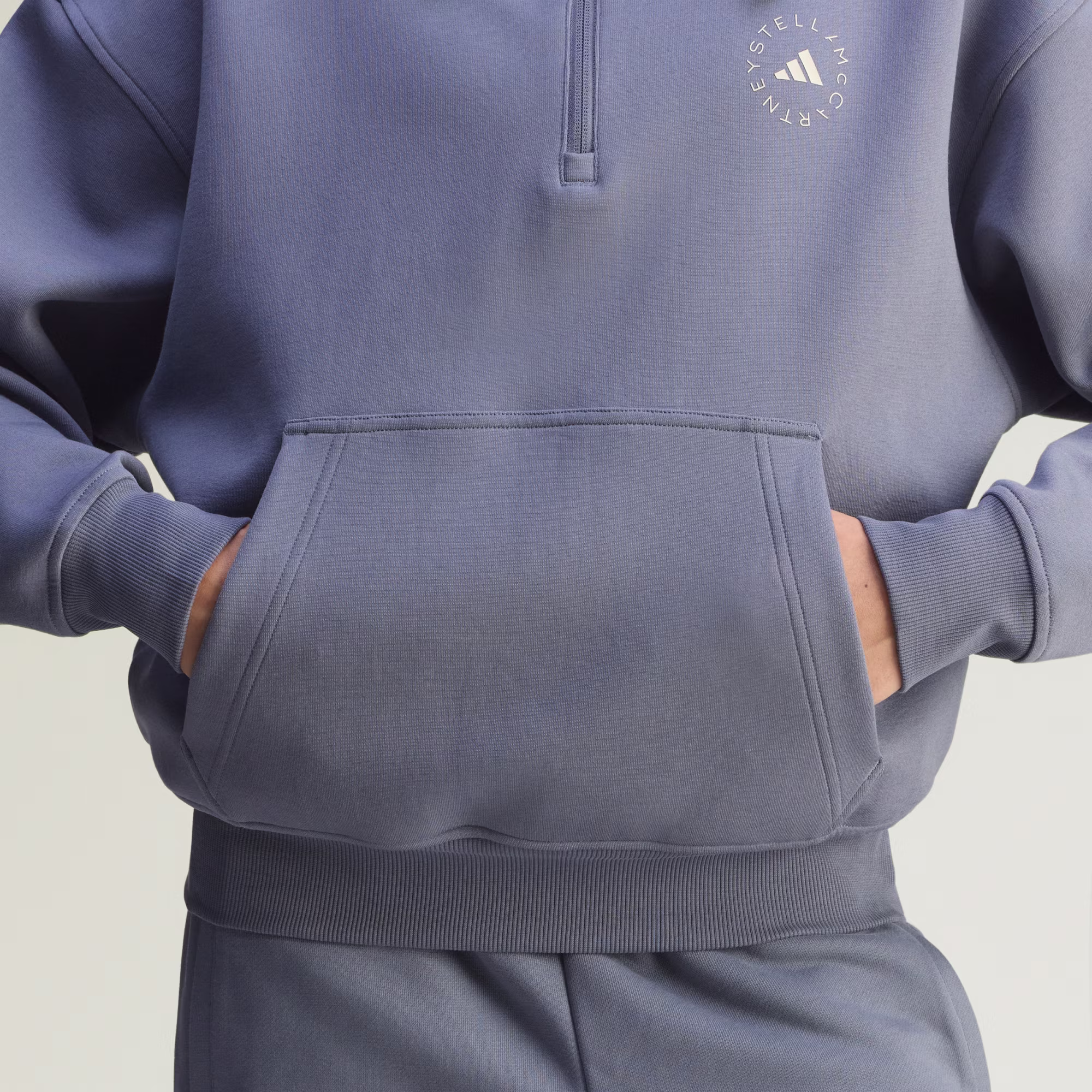 ქალის ჯემპრი