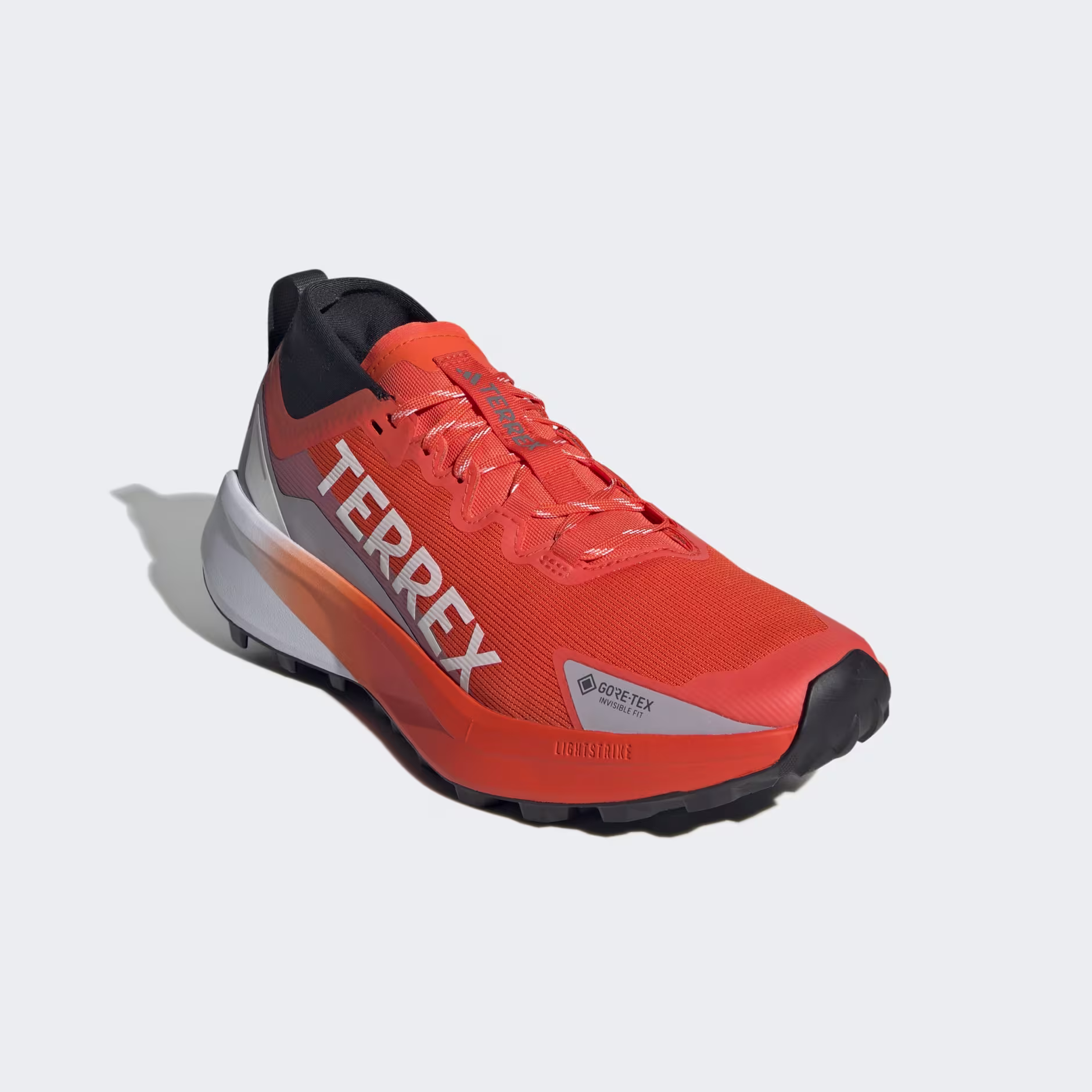 Adidas მამაკაცის სპორტული ფეხსაცმელი