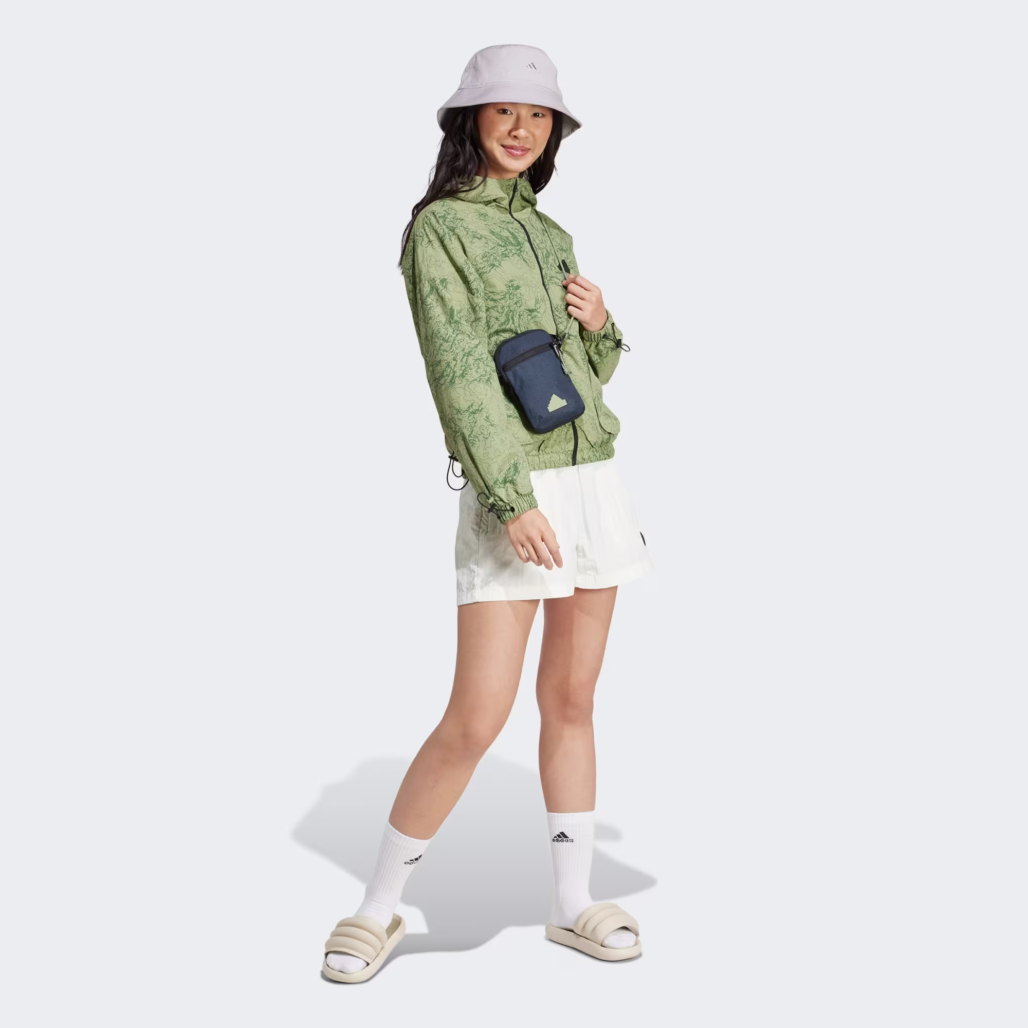 Adidas ქალის  ქურთუკი W CE WB