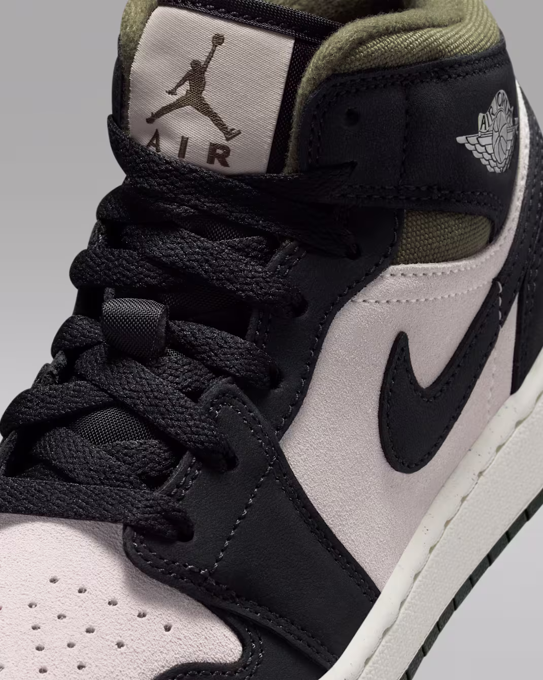 Nike ბავშვის სპორტული ფეხსაცმელი AIR JORDAN 1 MID SE (GS)