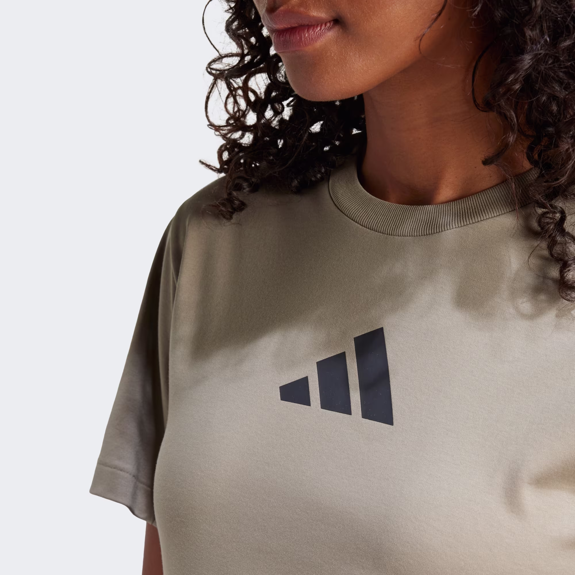Adidas ქალის მაისური W Z.N.E. TEE