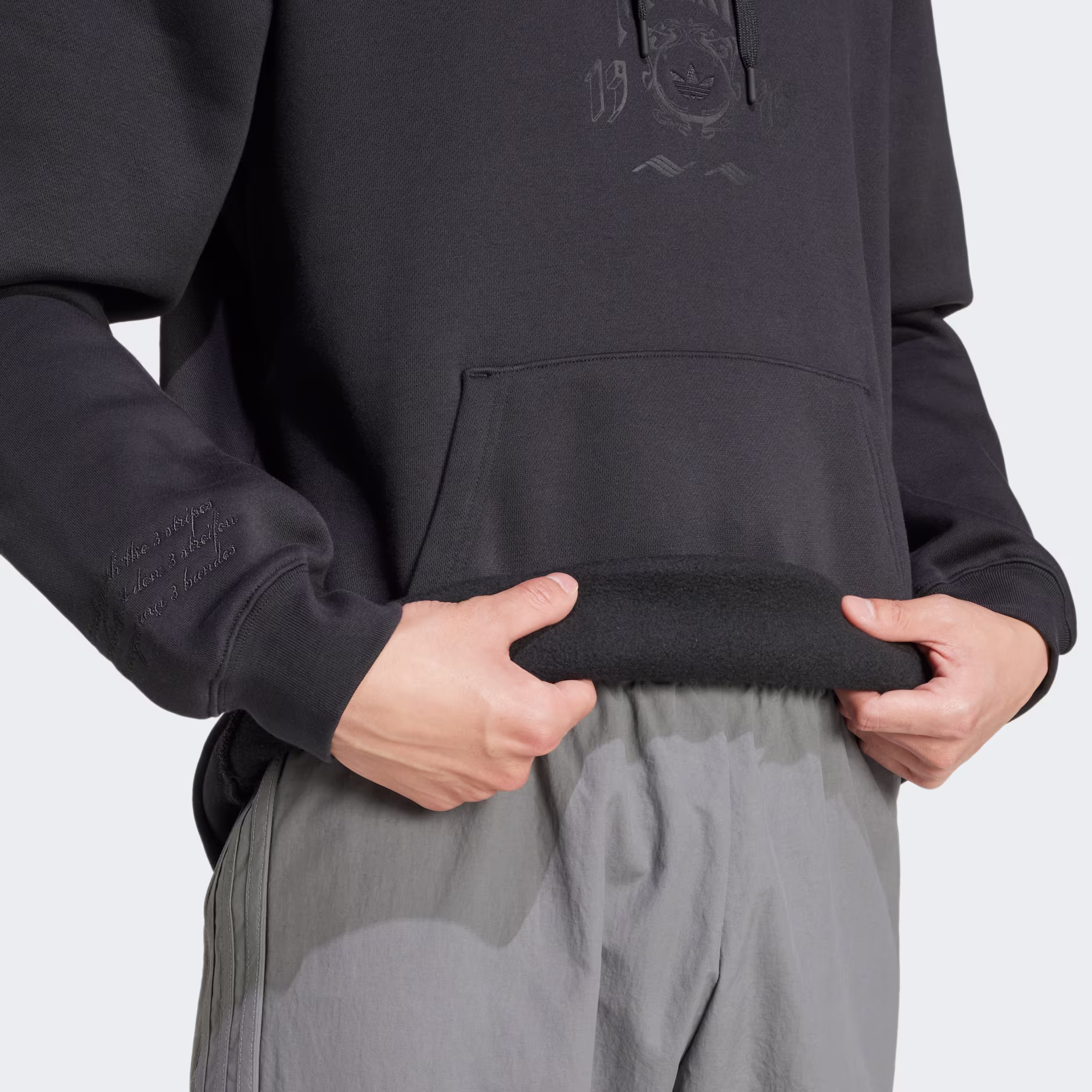 Adidas მამაკაცის ჯემპრი VRCT HOODED 1