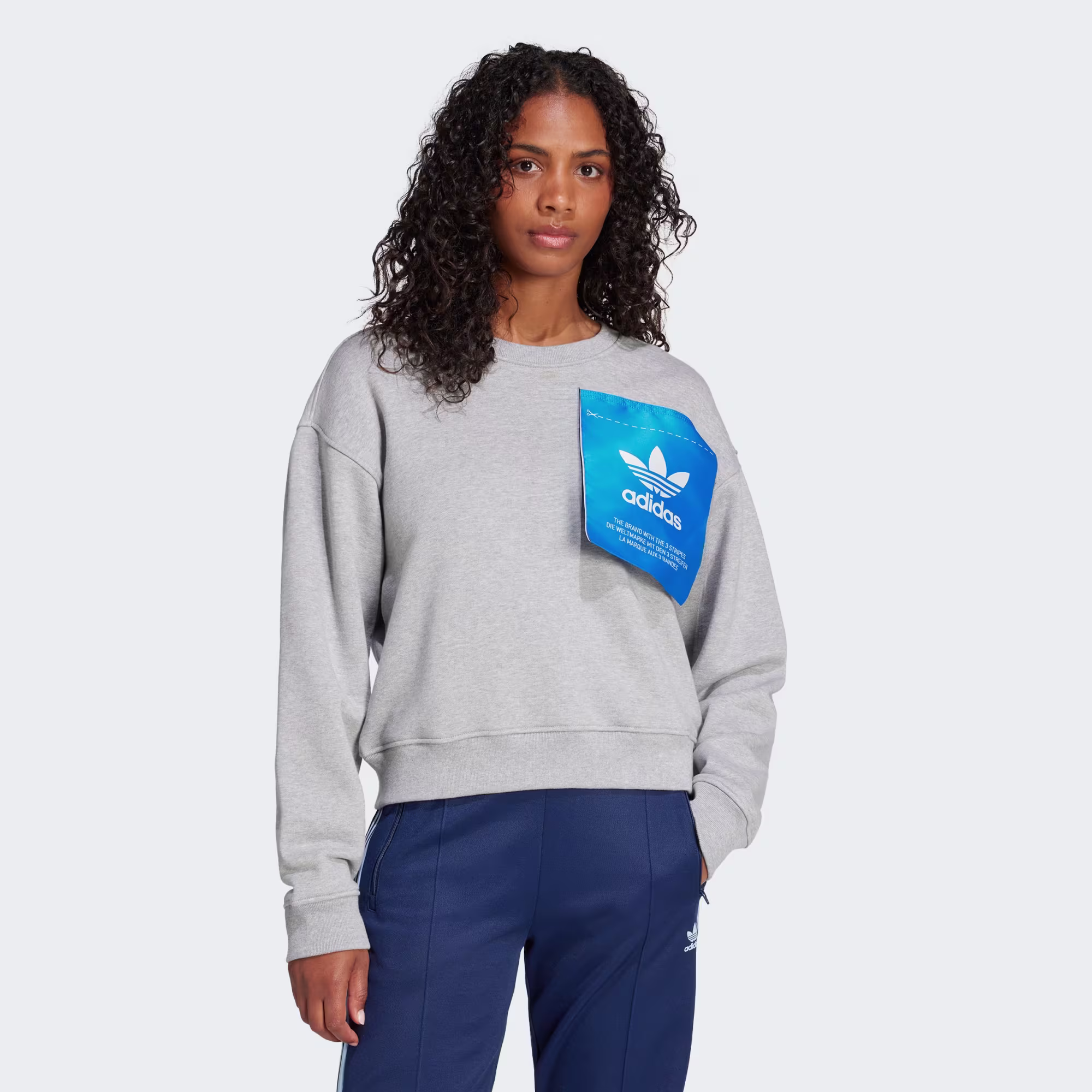 Adidas ქალის ჯემპრი KSENIA TAG SWT