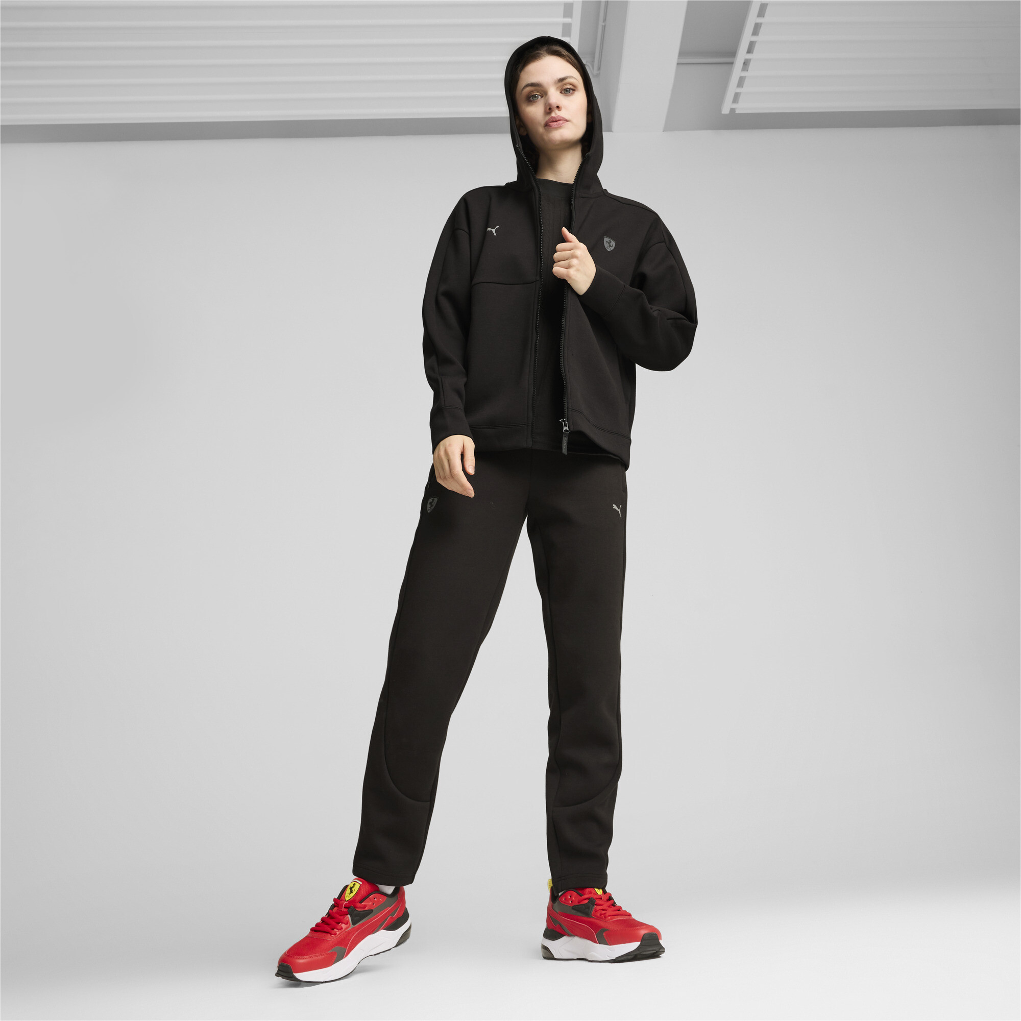 Puma ქალის ჯემპრი Ferrari Style Hooded Sweat Jacket Wmn PU