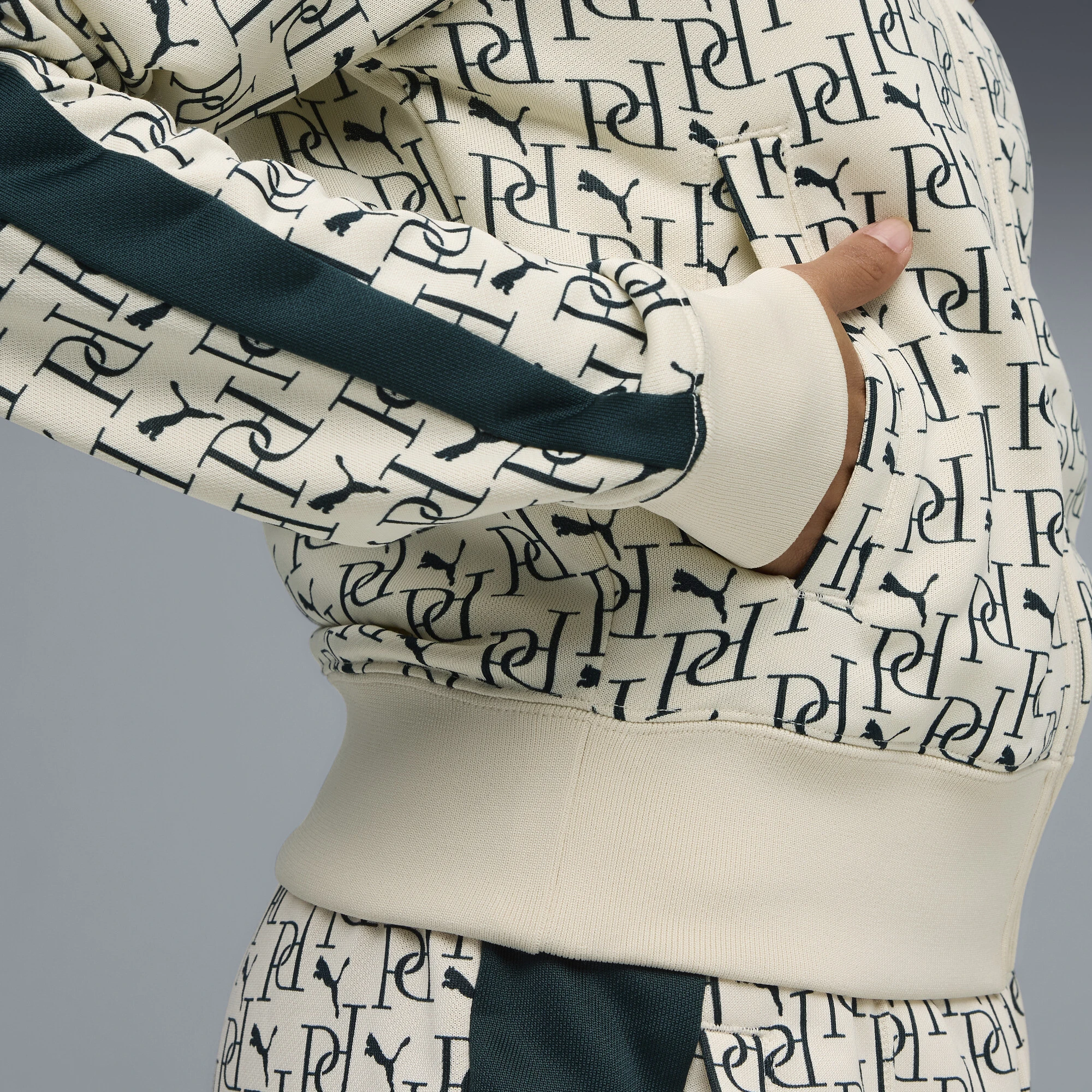 Puma ქალის ჯემპრი