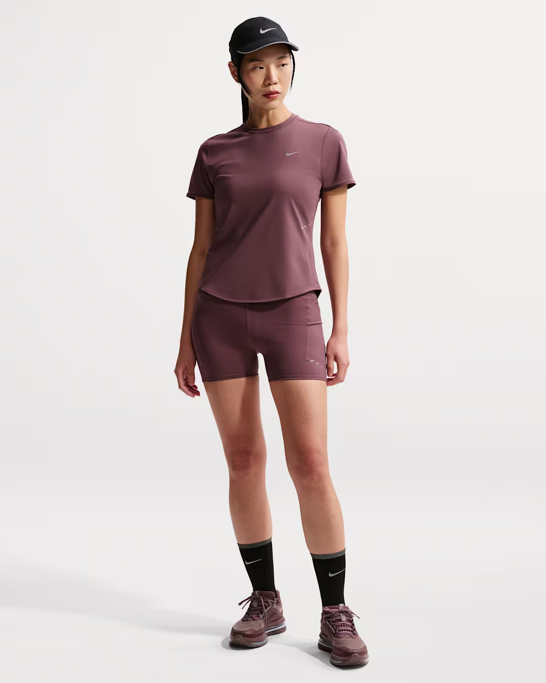 Nike ქალის მაისური W NK SWIFT DF SS TOP