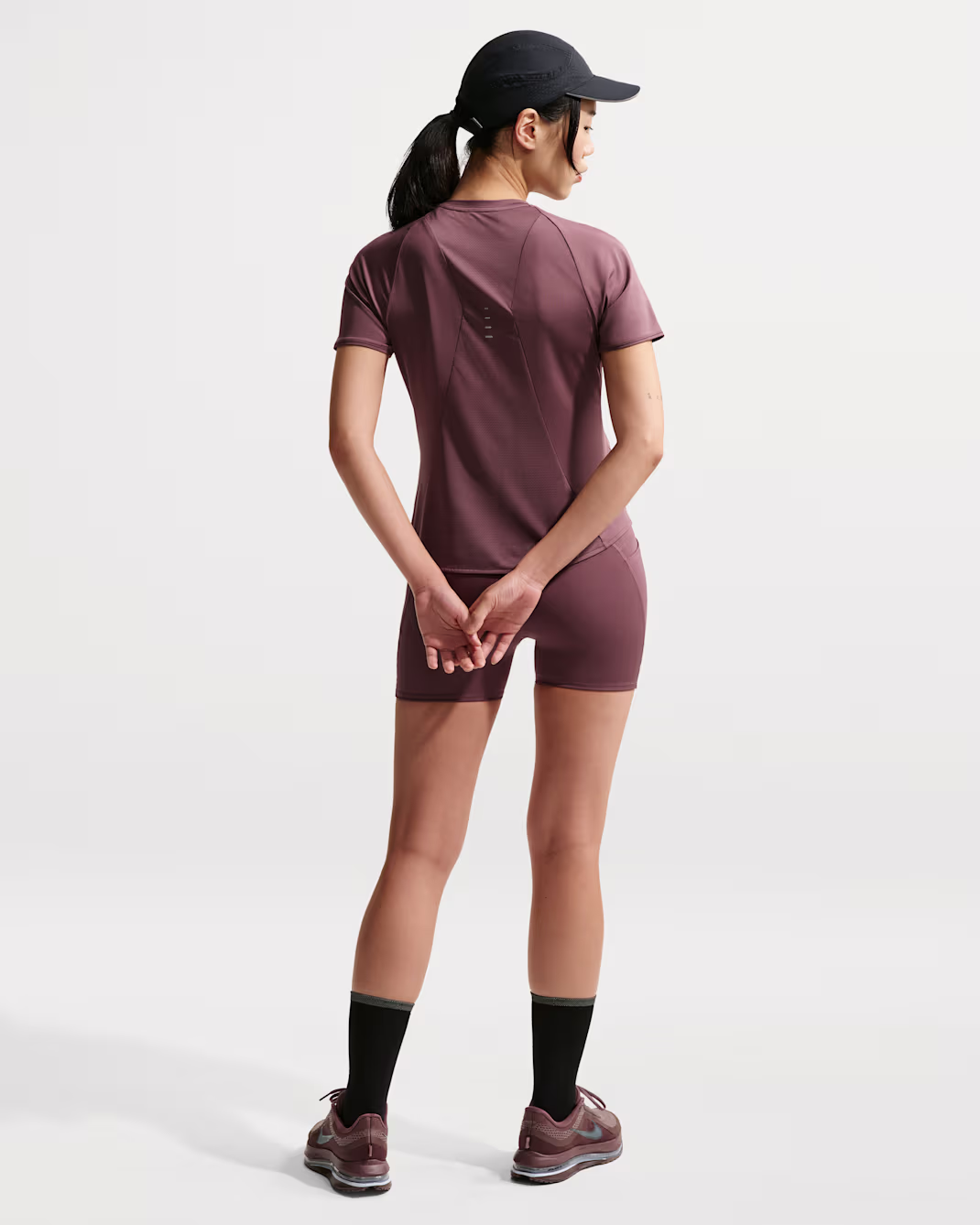 Nike ქალის მაისური W NK SWIFT DF SS TOP