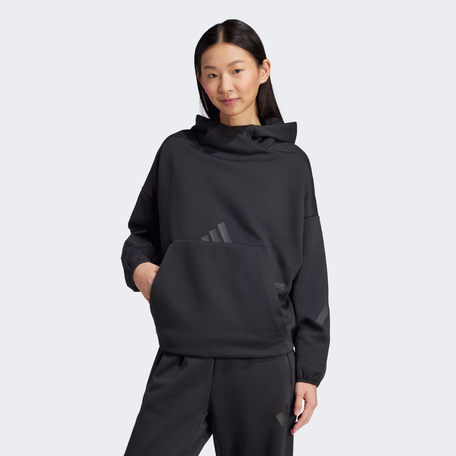 Adidas ქალის ჯემპრი W Z.N.E. OH HD