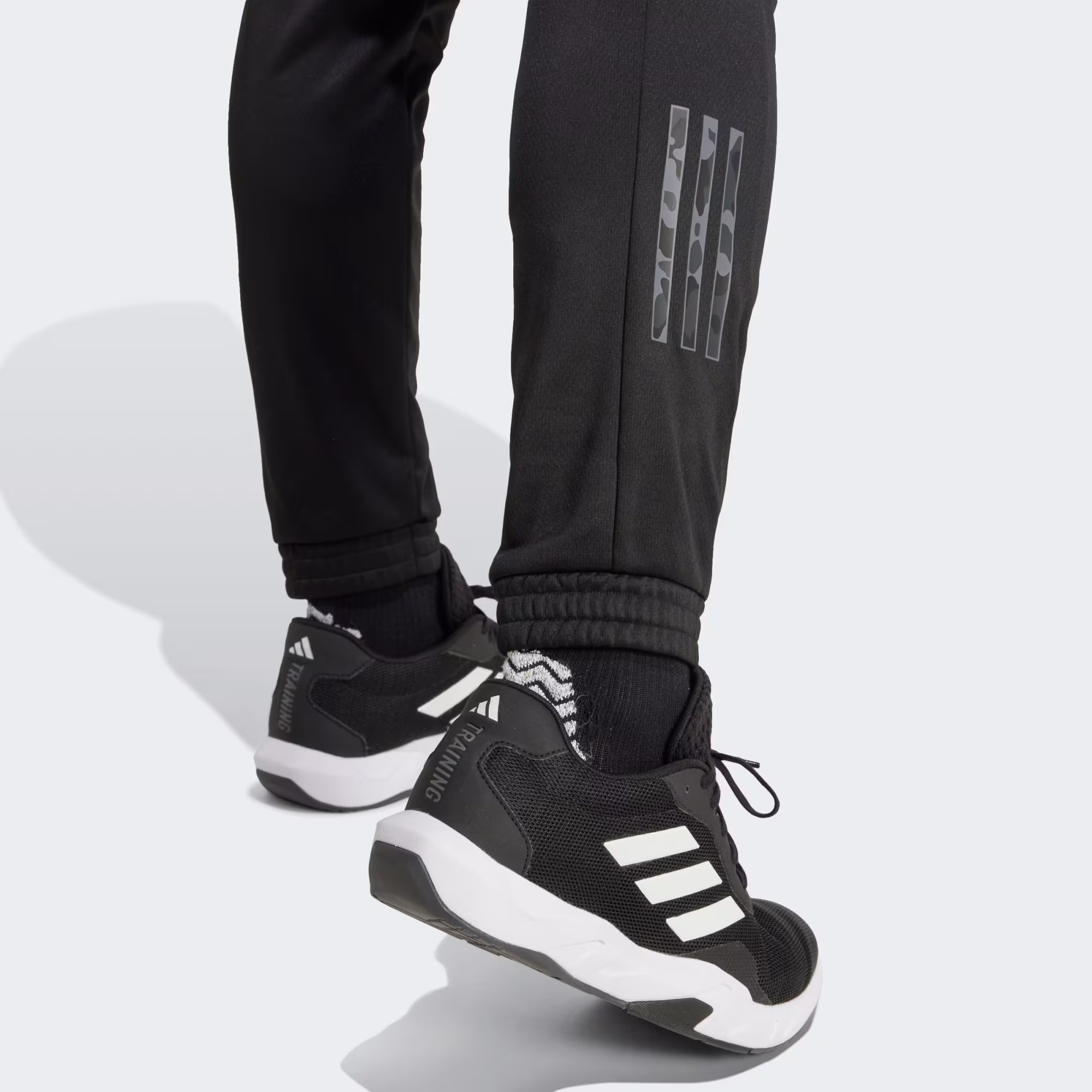 Adidas მამაკაცის შარვალი CAMO PANT
