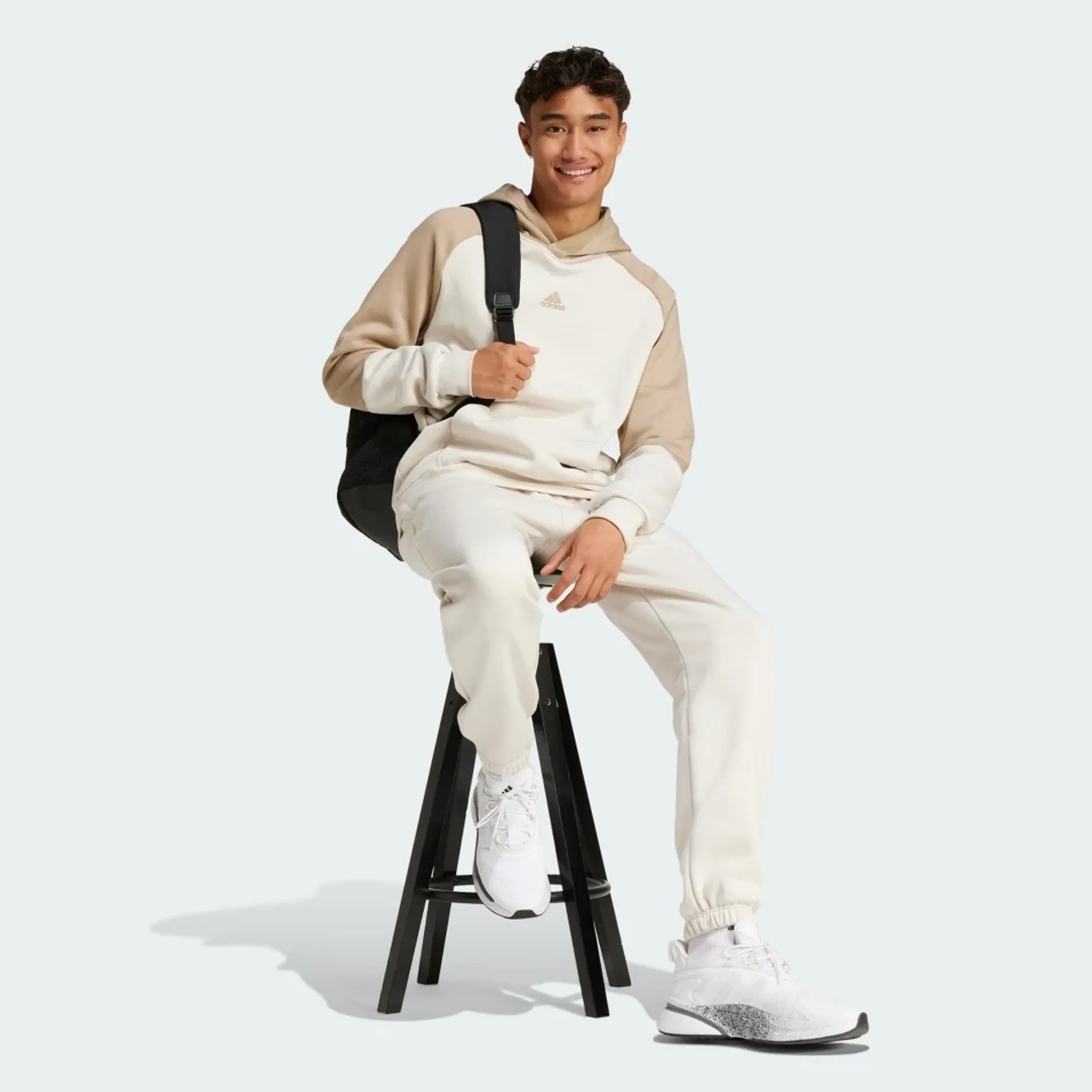 მამაკაცის სპორტული კომპლექტი