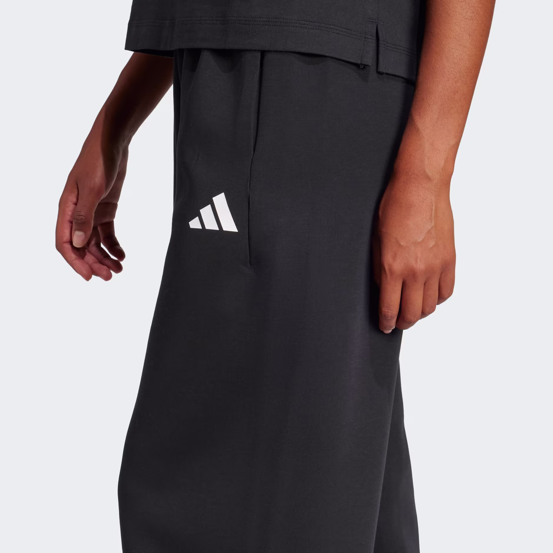 Adidas ქალის შარვალი