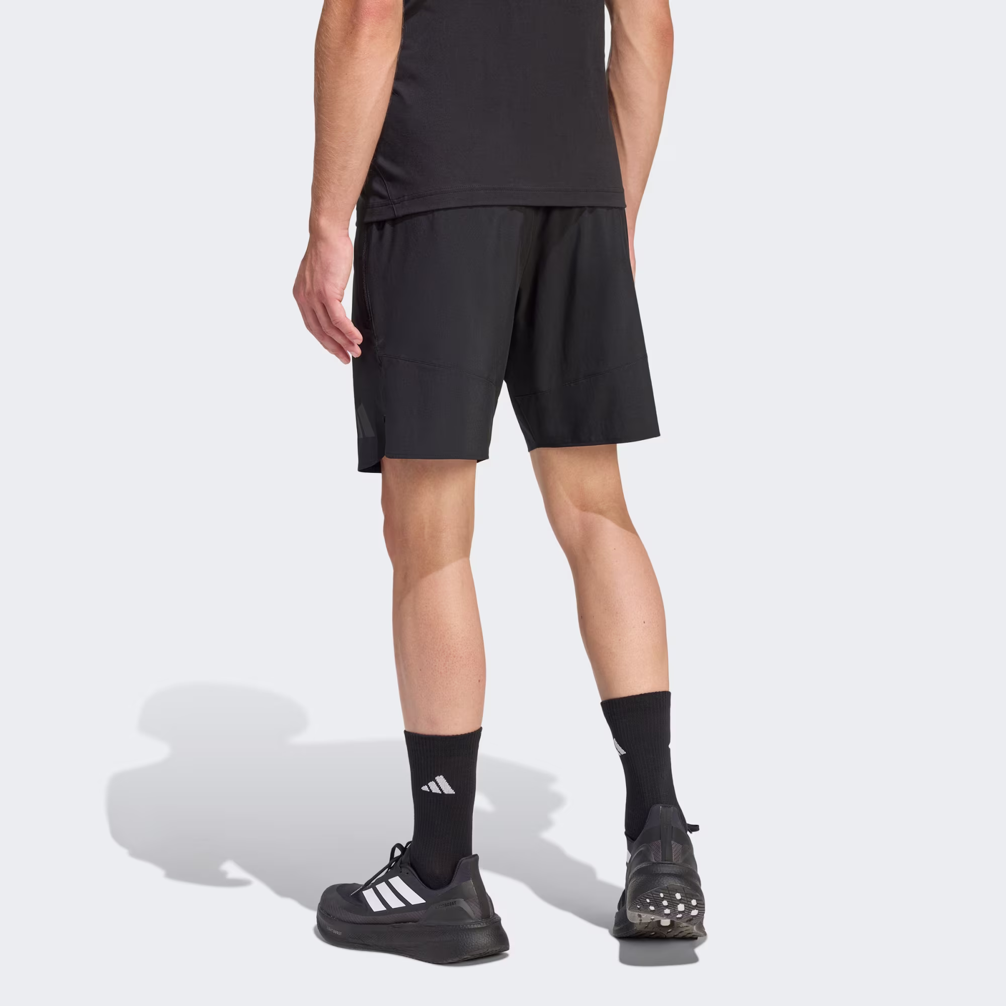 Adidas მამაკაცის შორტი TT SHORTS