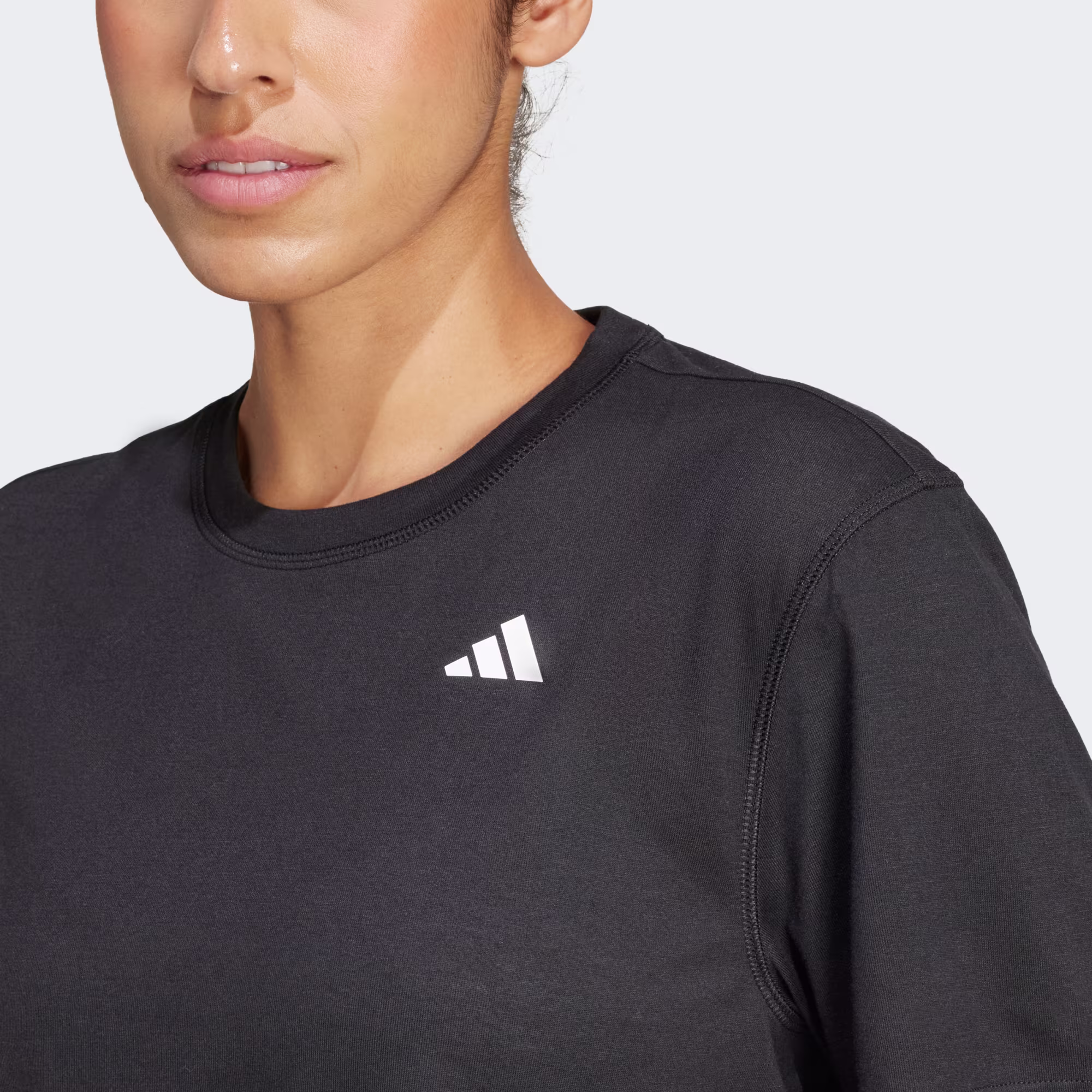 Adidas ქალის მაისური WE MIN TEE