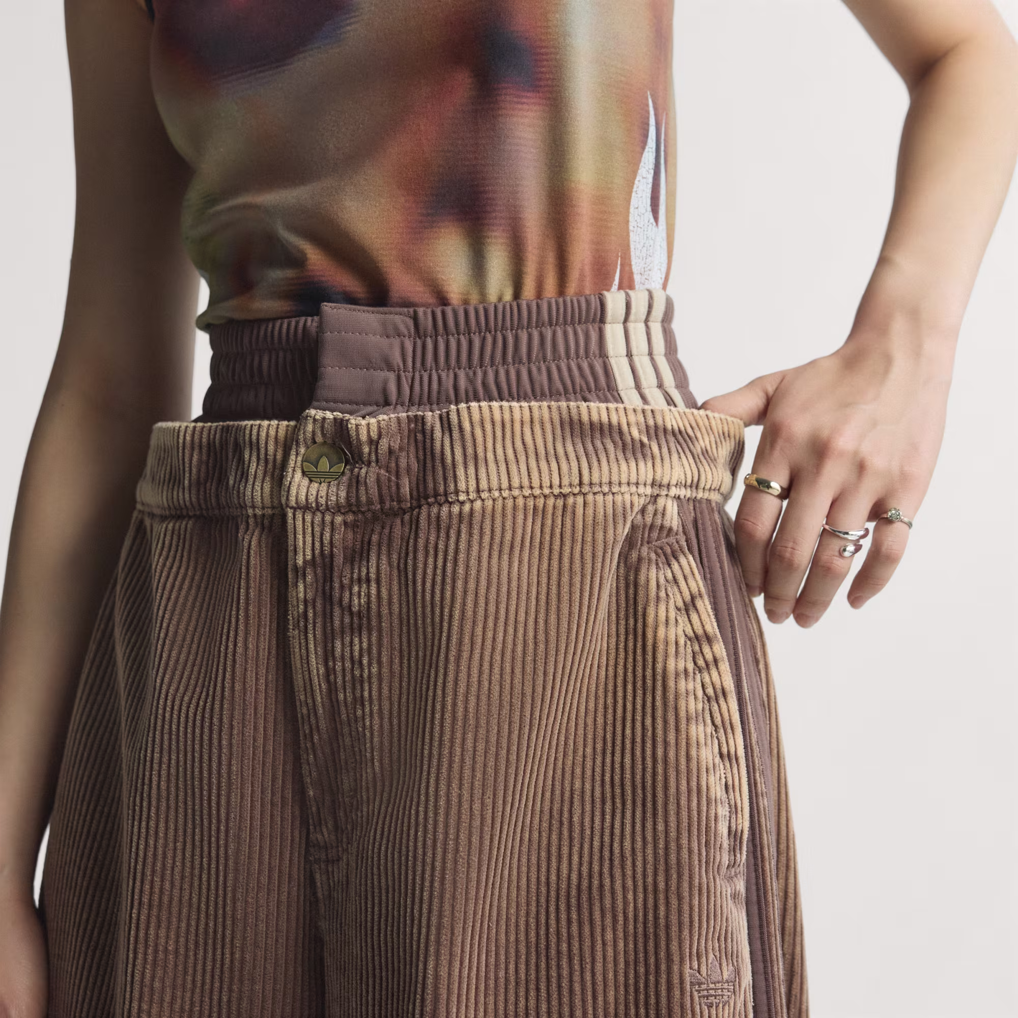 Adidas ქალის შარვალი SST PT