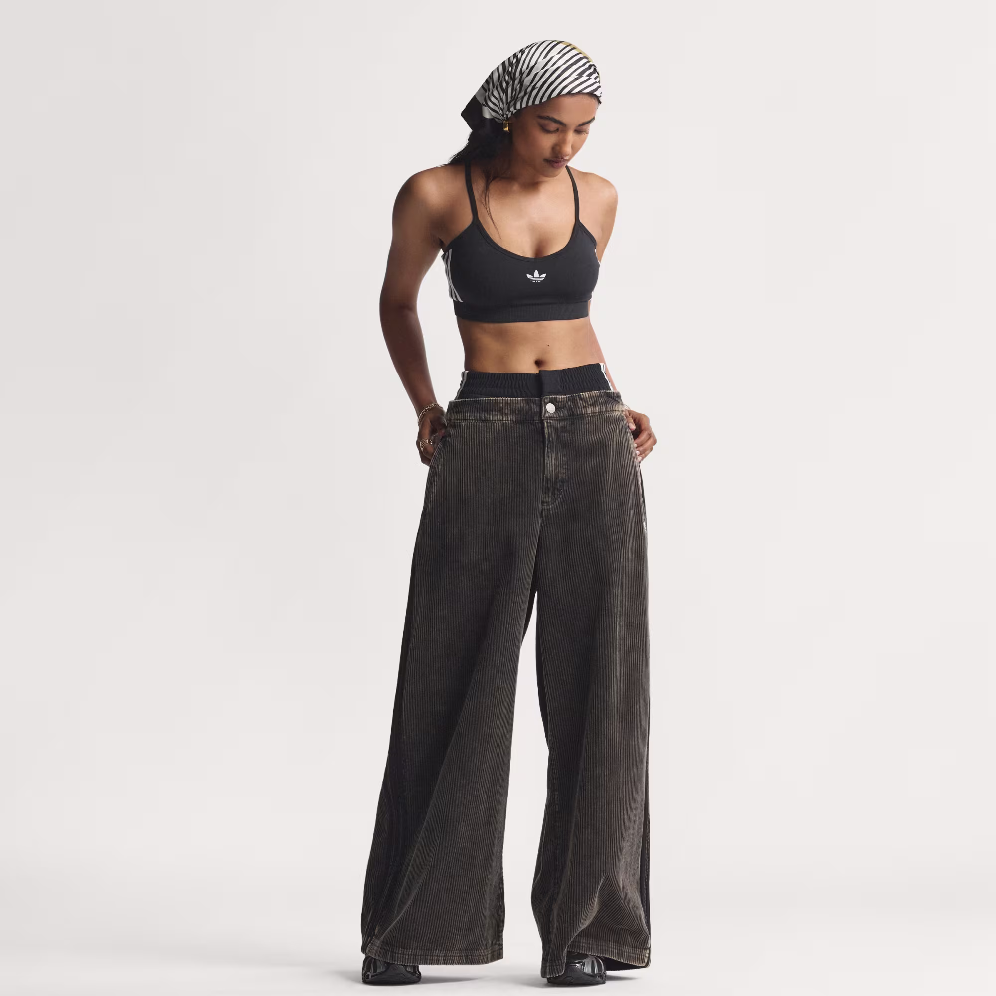 Adidas ქალის შარვალი SST PT