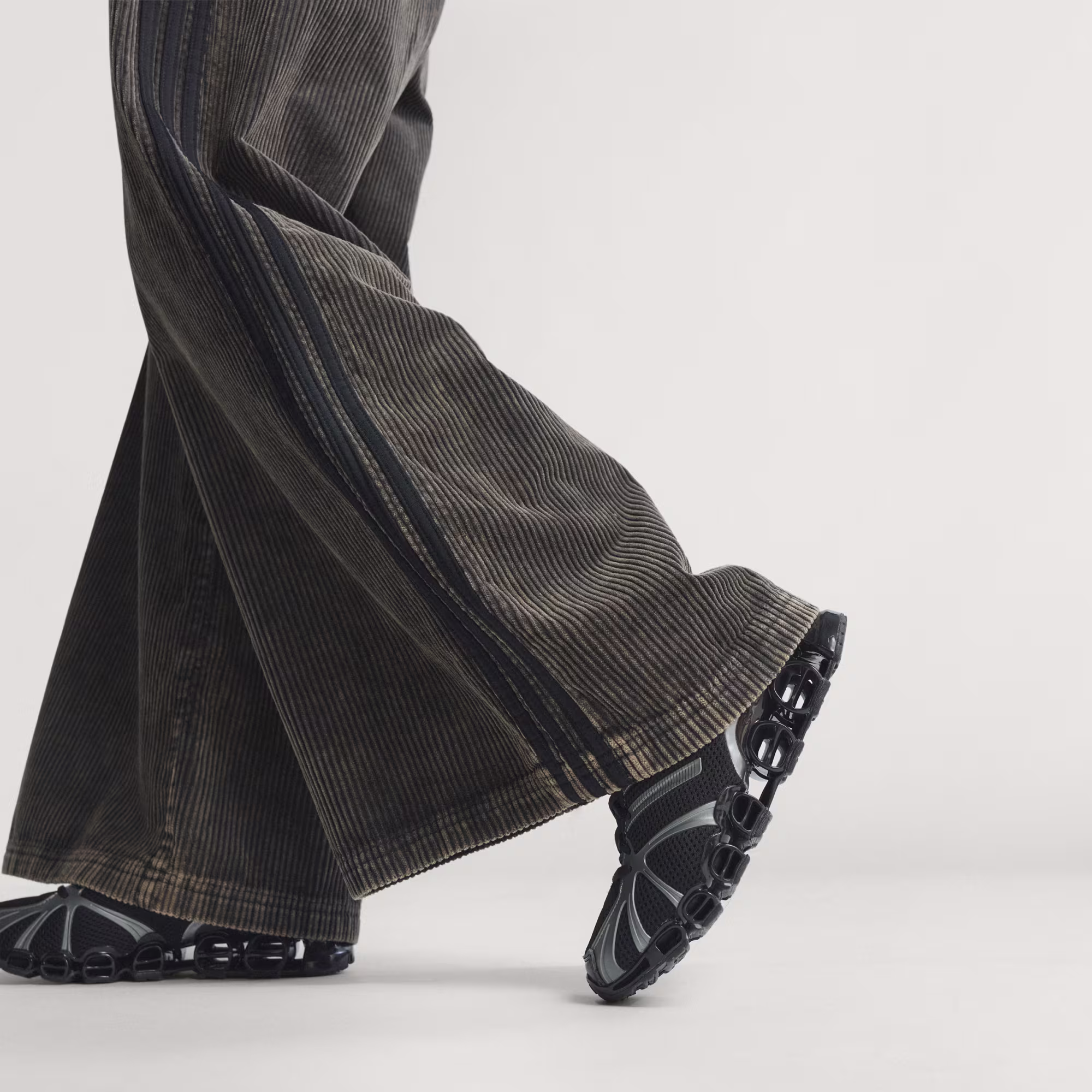 Adidas ქალის შარვალი SST PT