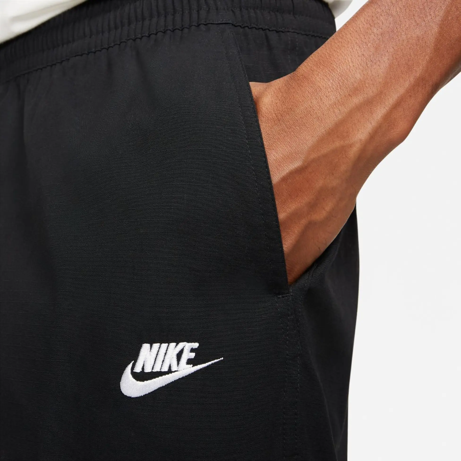 Nike მამაკაცის სპორტული შარვალი