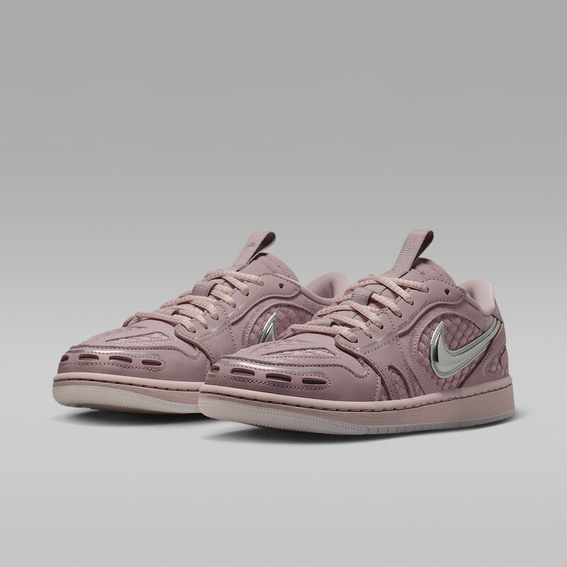 Nike ქალის სპორტული ფეხსაცმელი