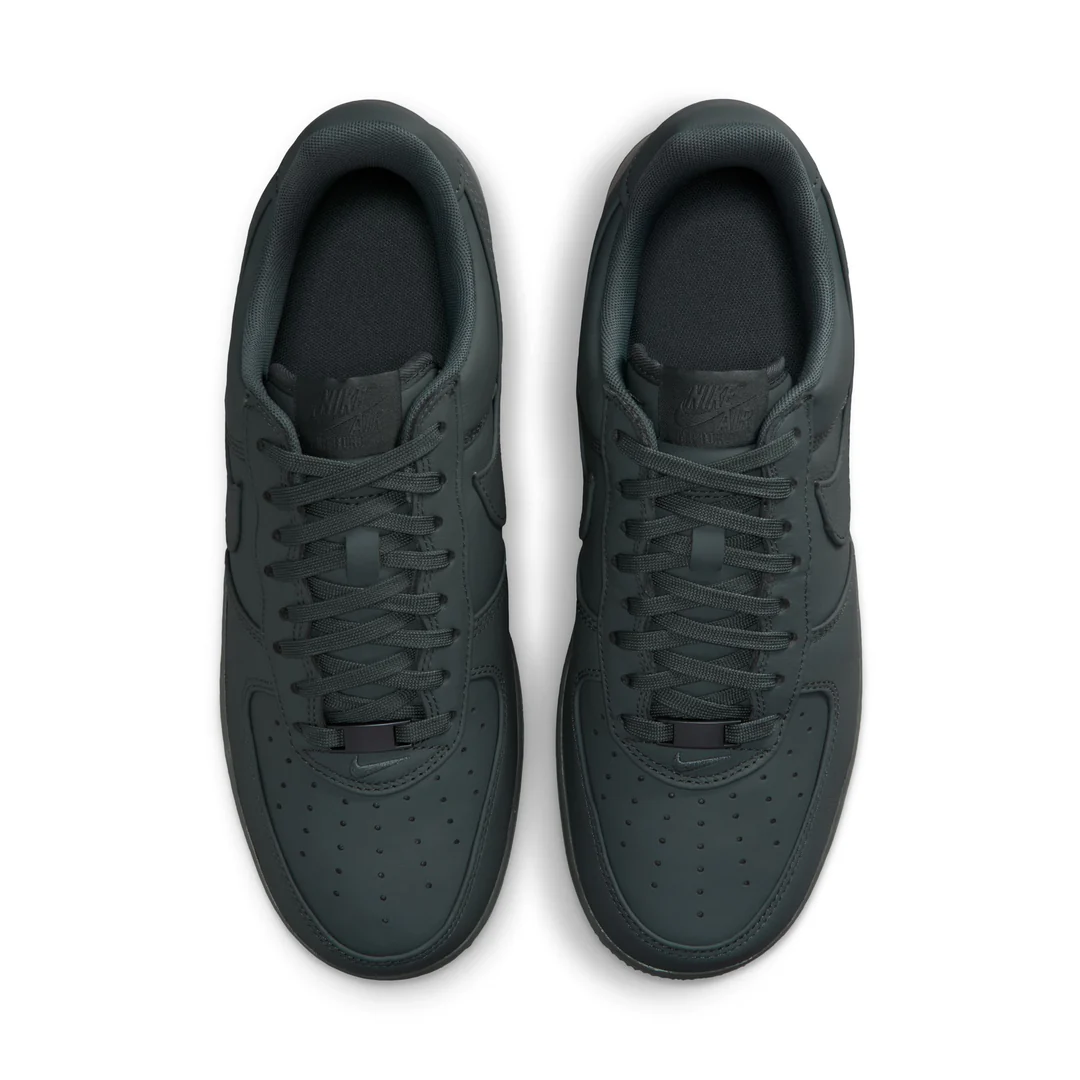 Nike მამაკაცის სპორტული ფეხსაცმელი