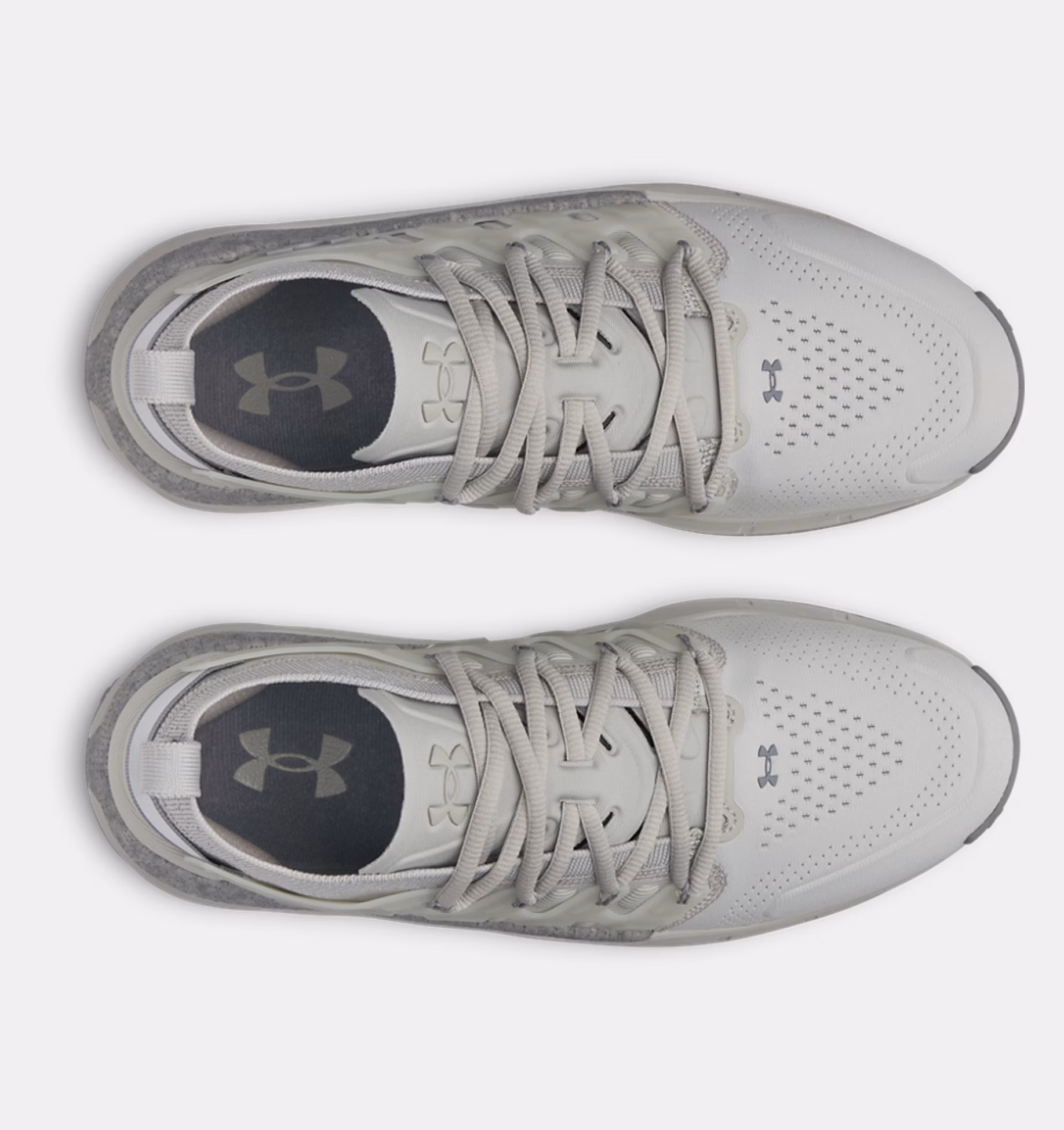 Under Armour მამაკაცის სპორტული ფეხსაცმელი