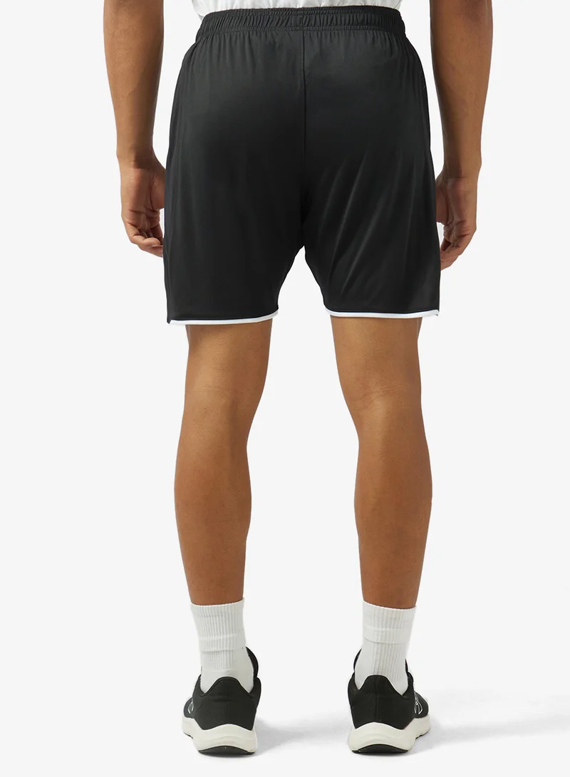 Under Armour მამაკაცის შორტი