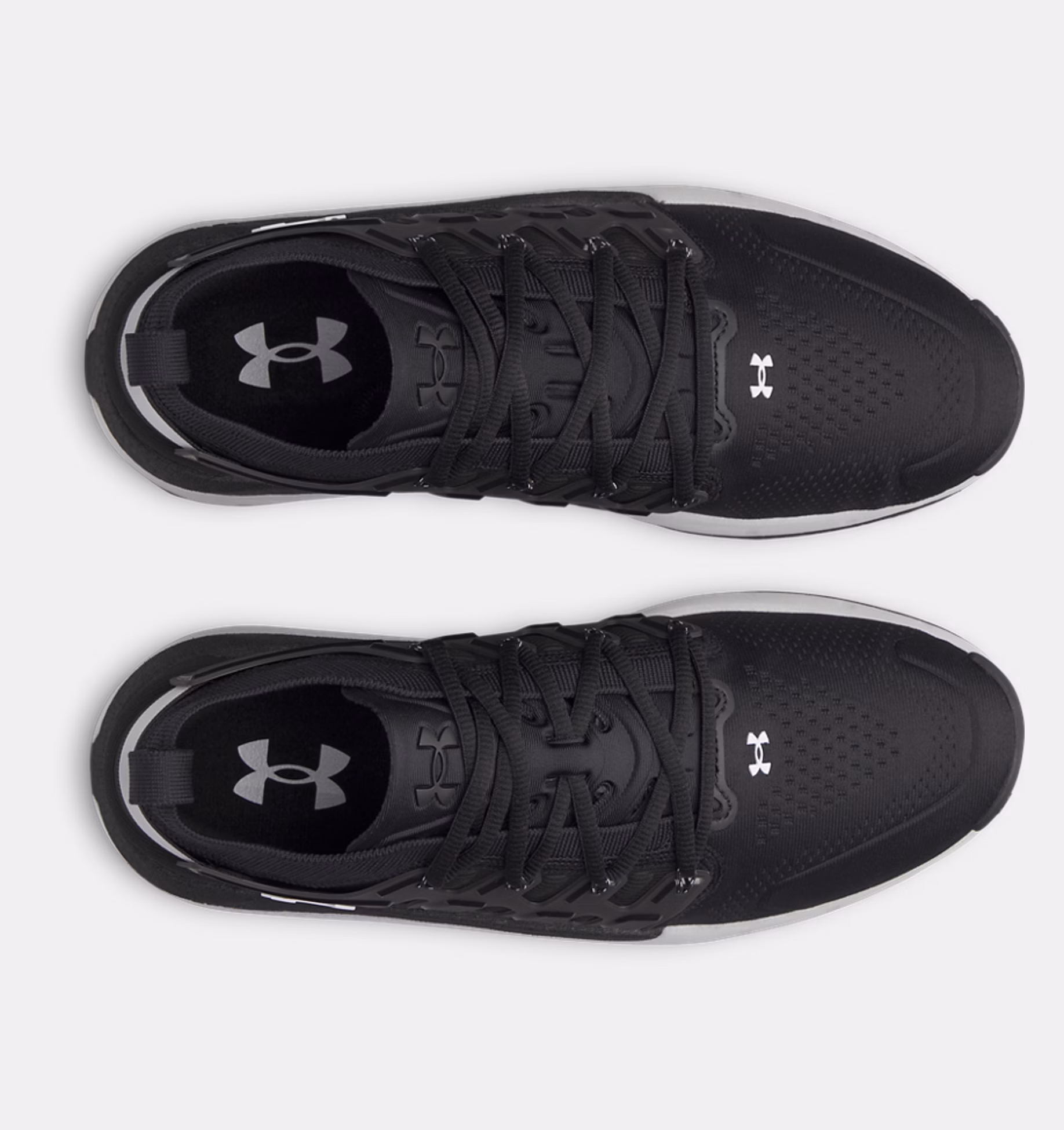 Under Armour მამაკაცის სპორტული ფეხსაცმელი
