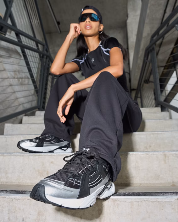 Under Armour მამაკაცის სპორტული ფეხსაცმელი