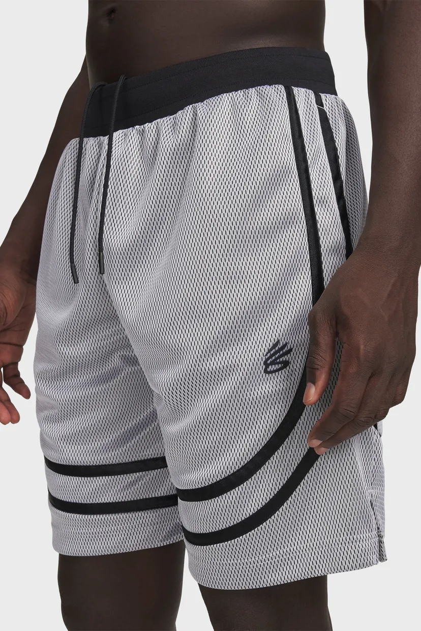 Under Armour მამაკაცის შორტი
