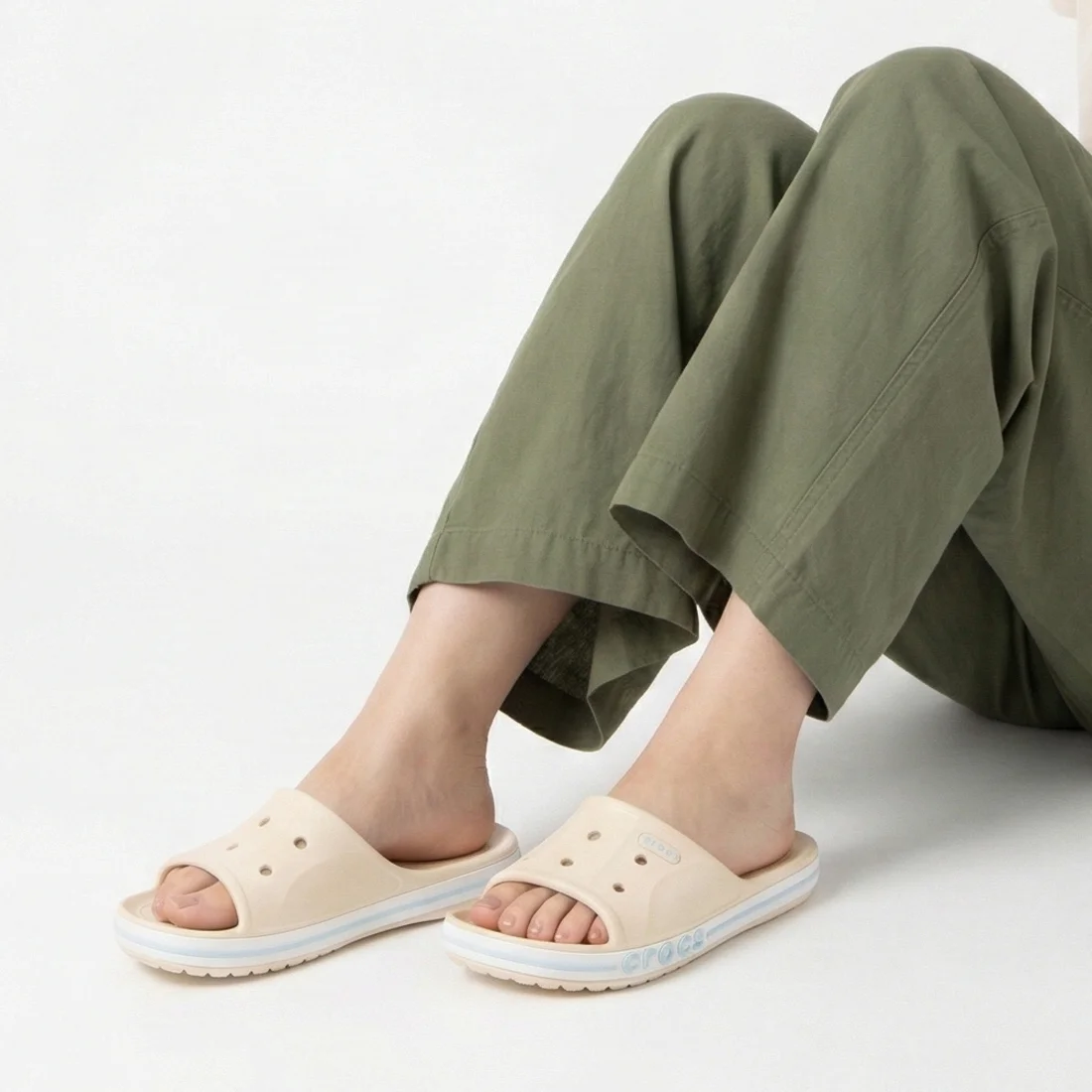 Crocs წყლის ჩუსტი