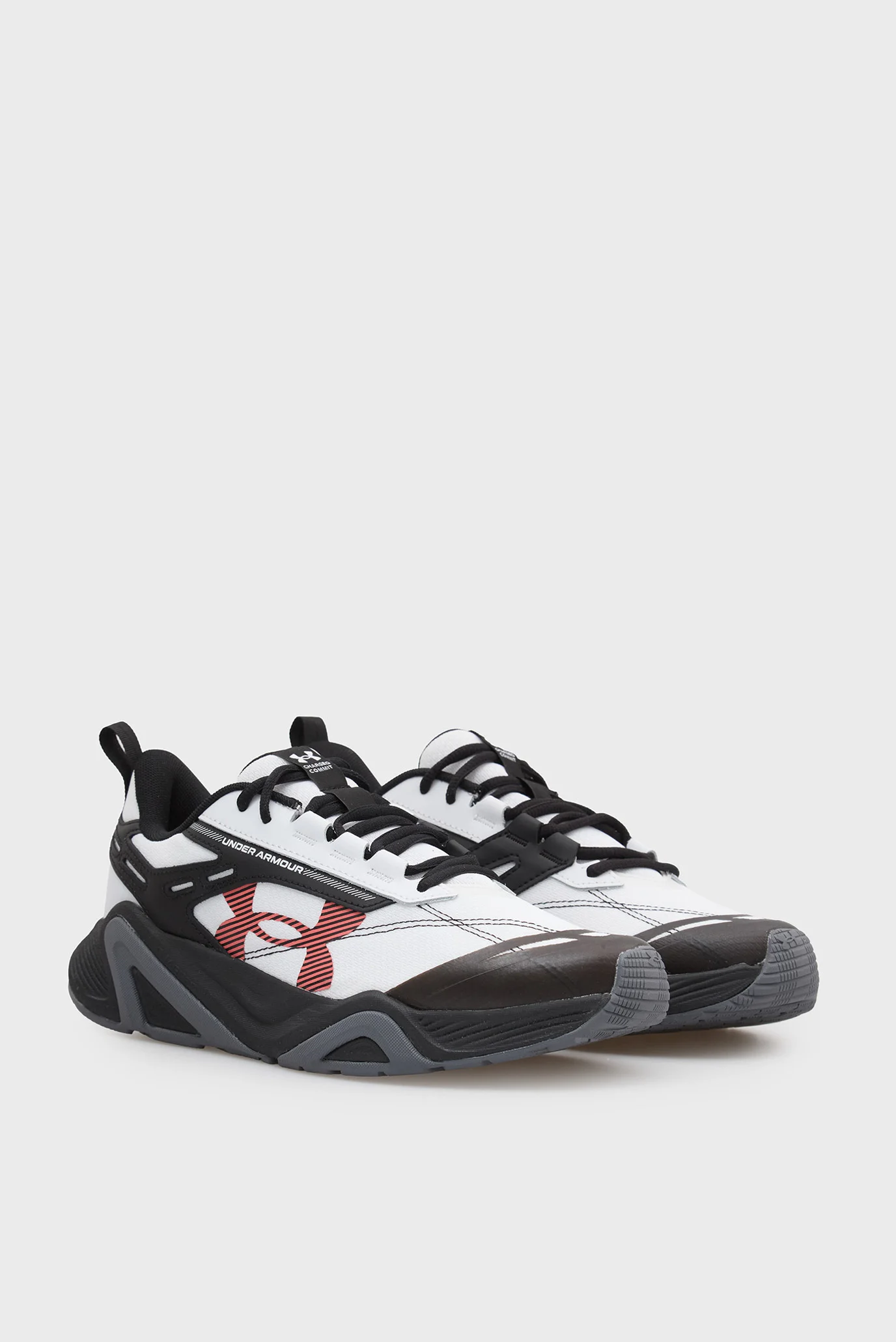 Under Armour მამაკაცის სპორტული ფეხსაცმელი