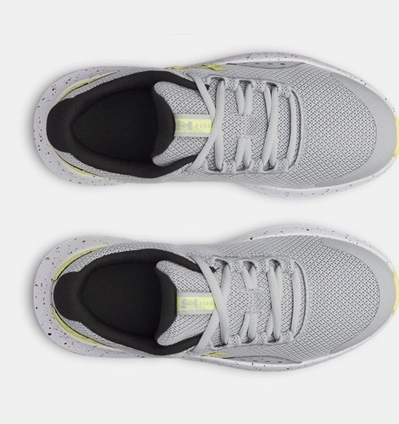 Under Armour მამაკაცის სპორტული ფეხსაცმელი