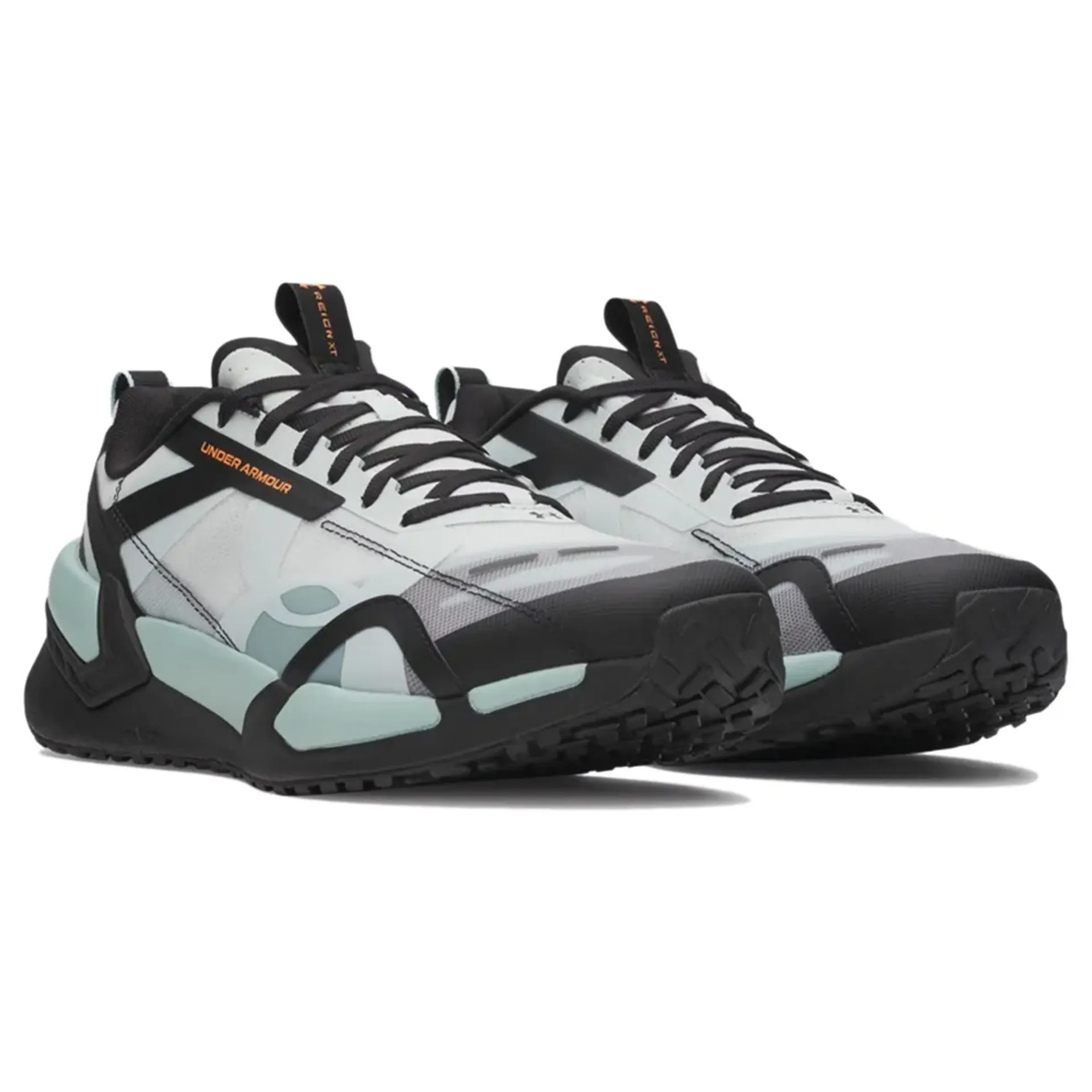 Under Armour მამაკაცის სპორტული ფეხსაცმელი