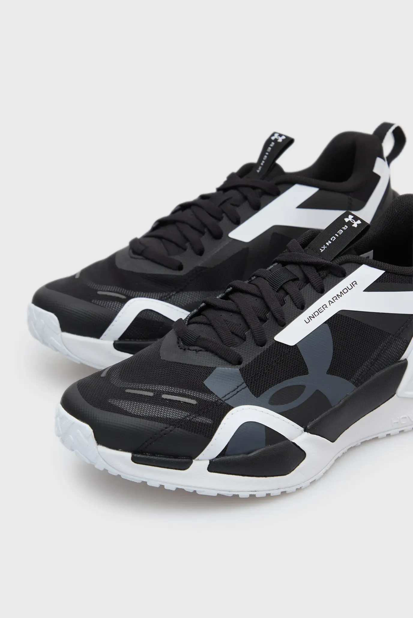 Under Armour ქალის სპორტული ფეხსაცმელი