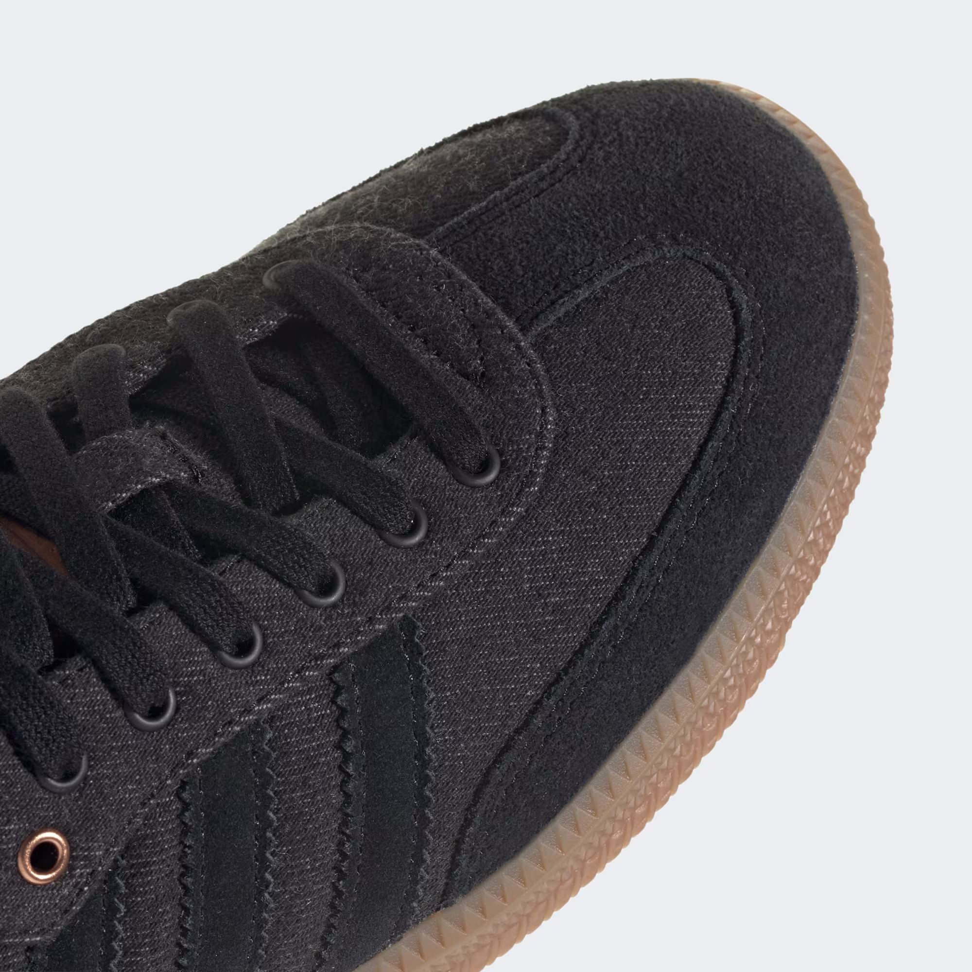 Adidas მამაკაცის სპორტული ფეხსაცმელი