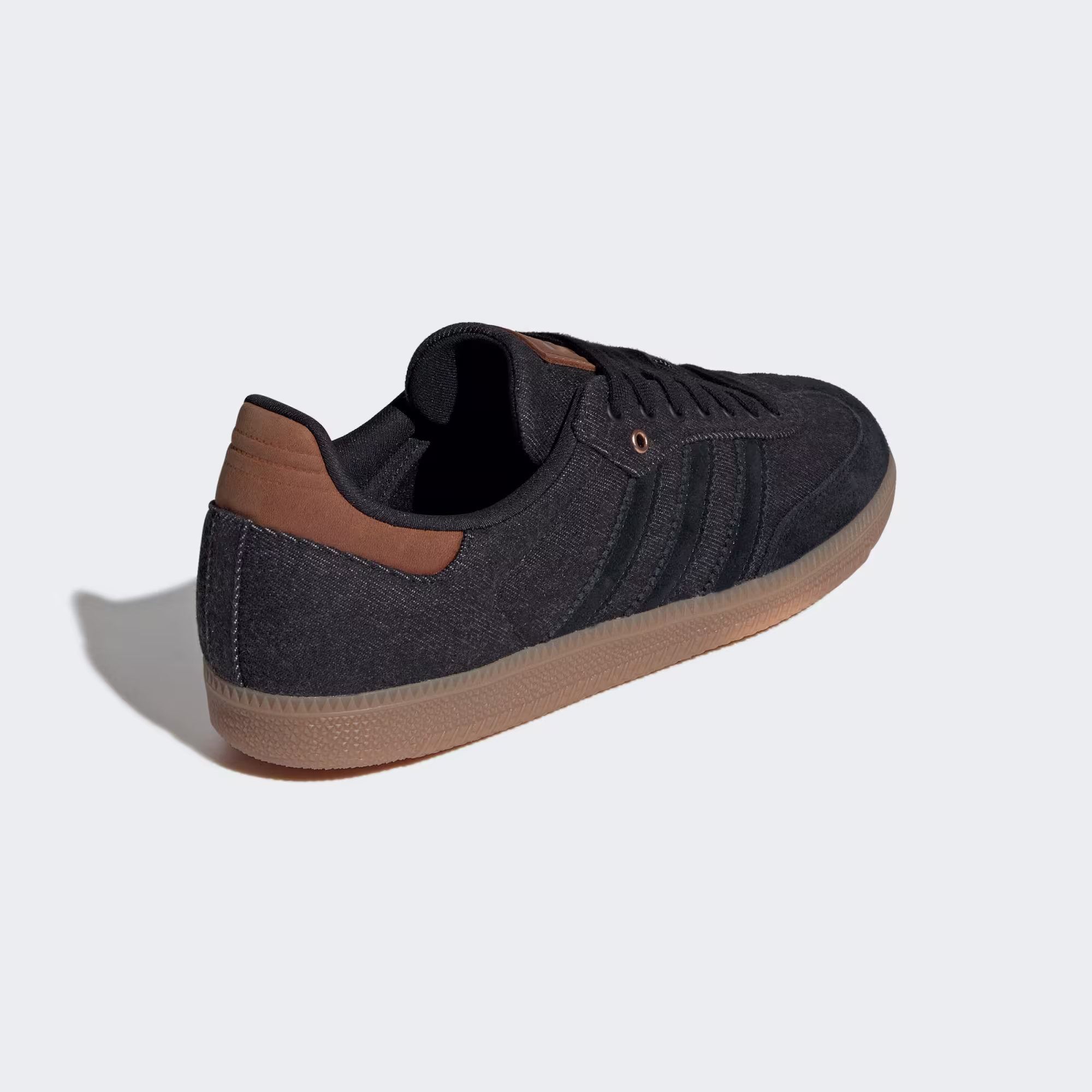 Adidas მამაკაცის სპორტული ფეხსაცმელი
