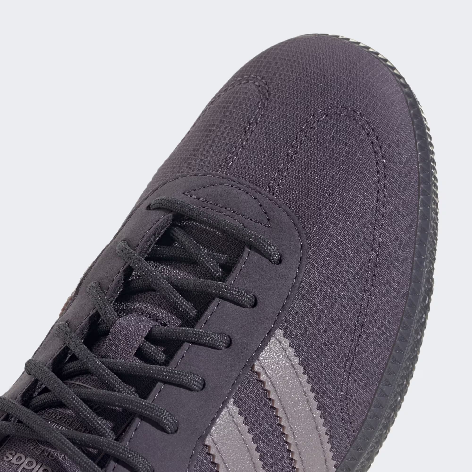 Adidas მამაკაცის სპორტული ფეხსაცმელი