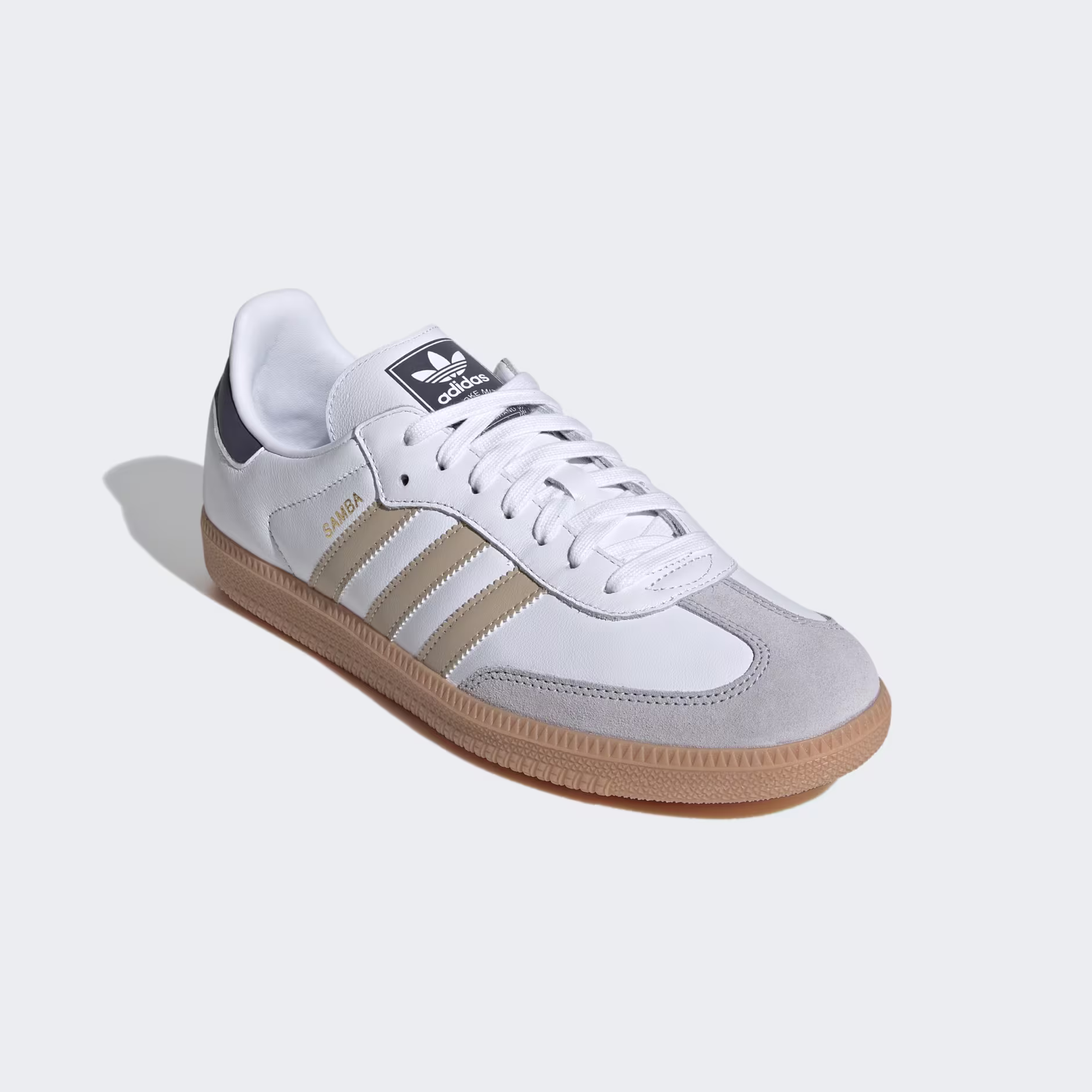 Adidas მამაკაცის სპორტული ფეხსაცმელი