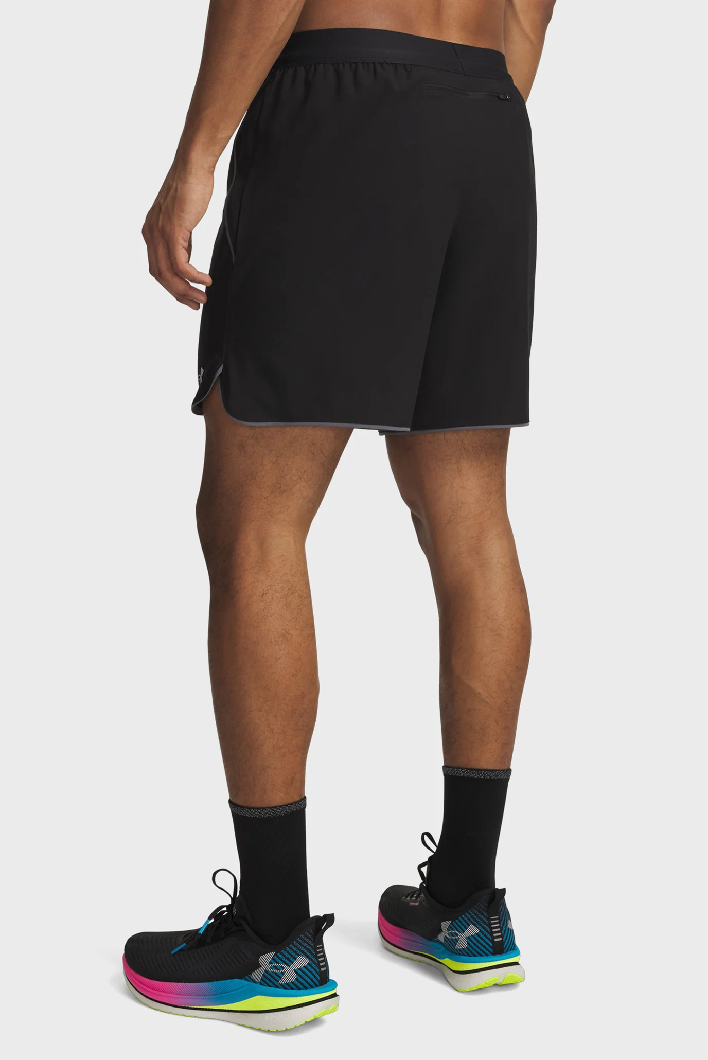 Under Armour მამაკაცის შორტი