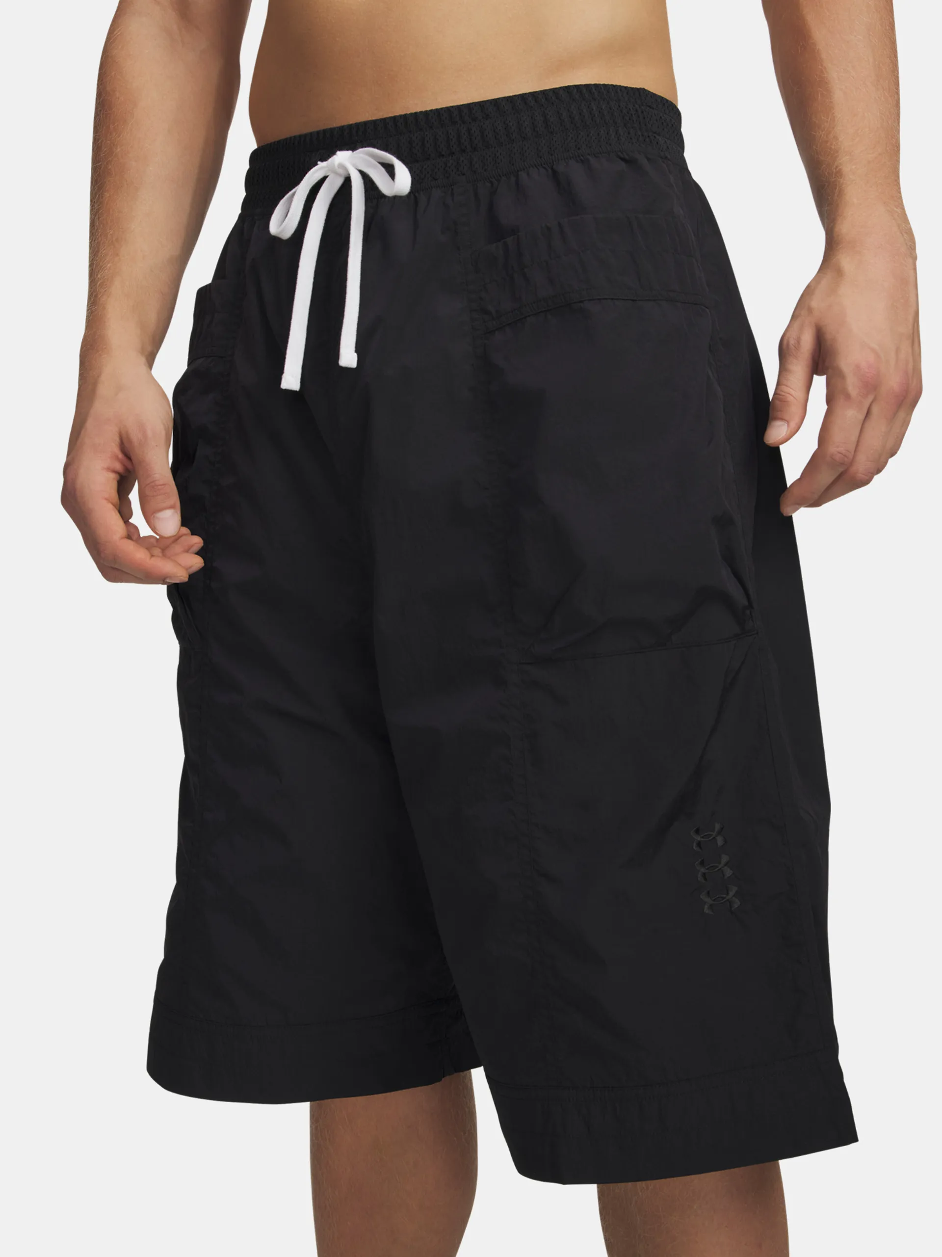 Under Armour მამაკაცის შორტი