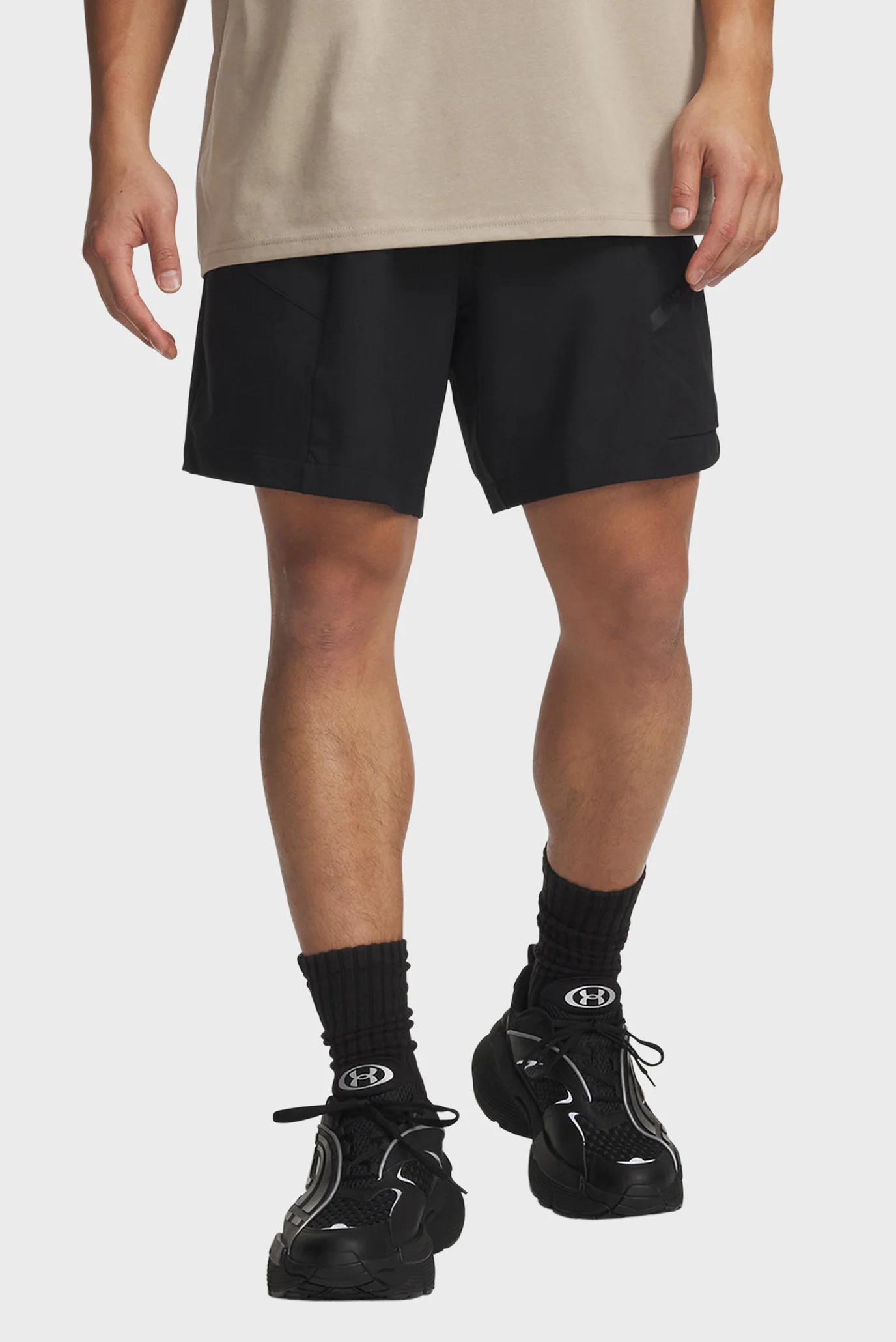 Under Armour მამაკაცის შორტი