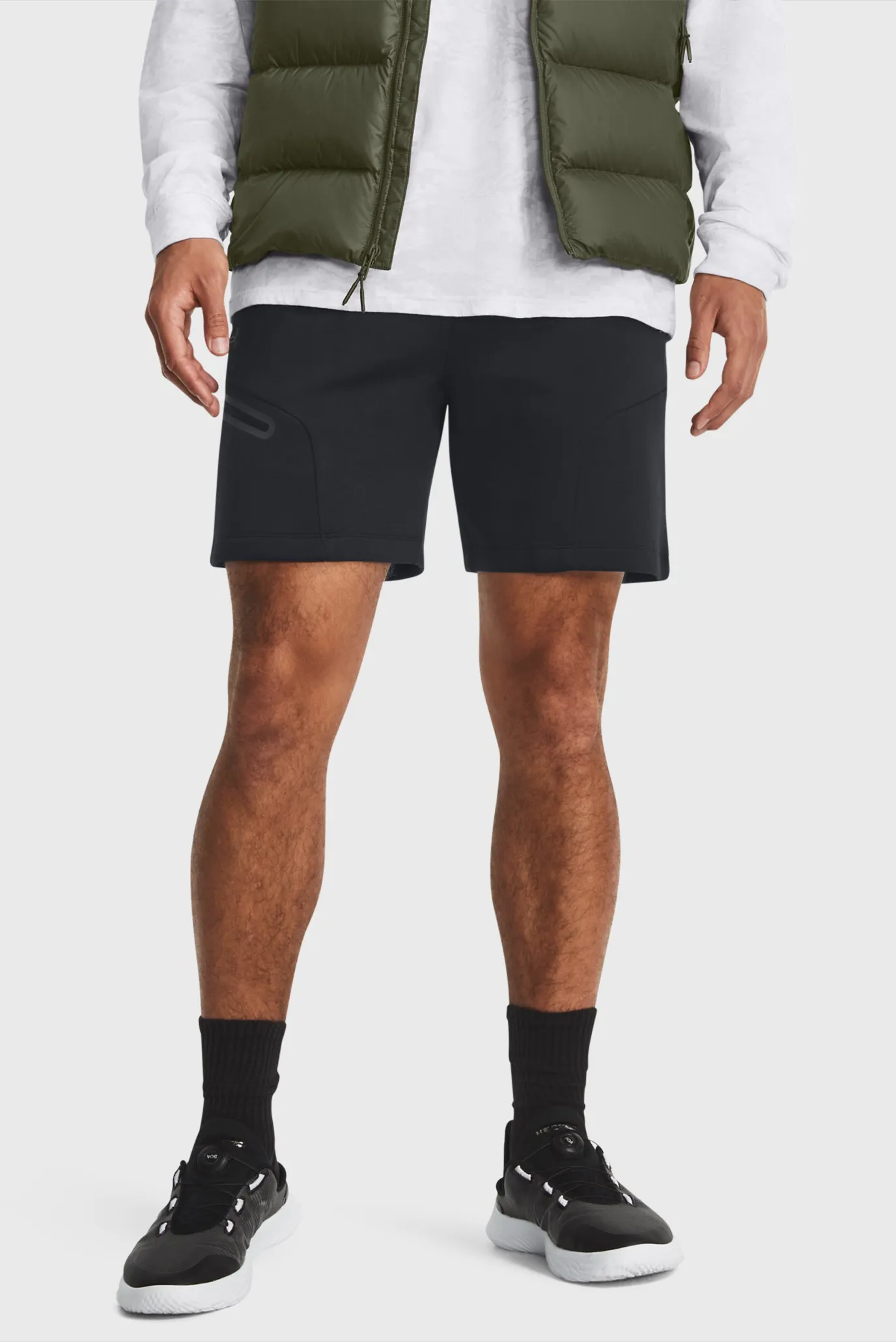 Under Armour მამაკაცის შორტი