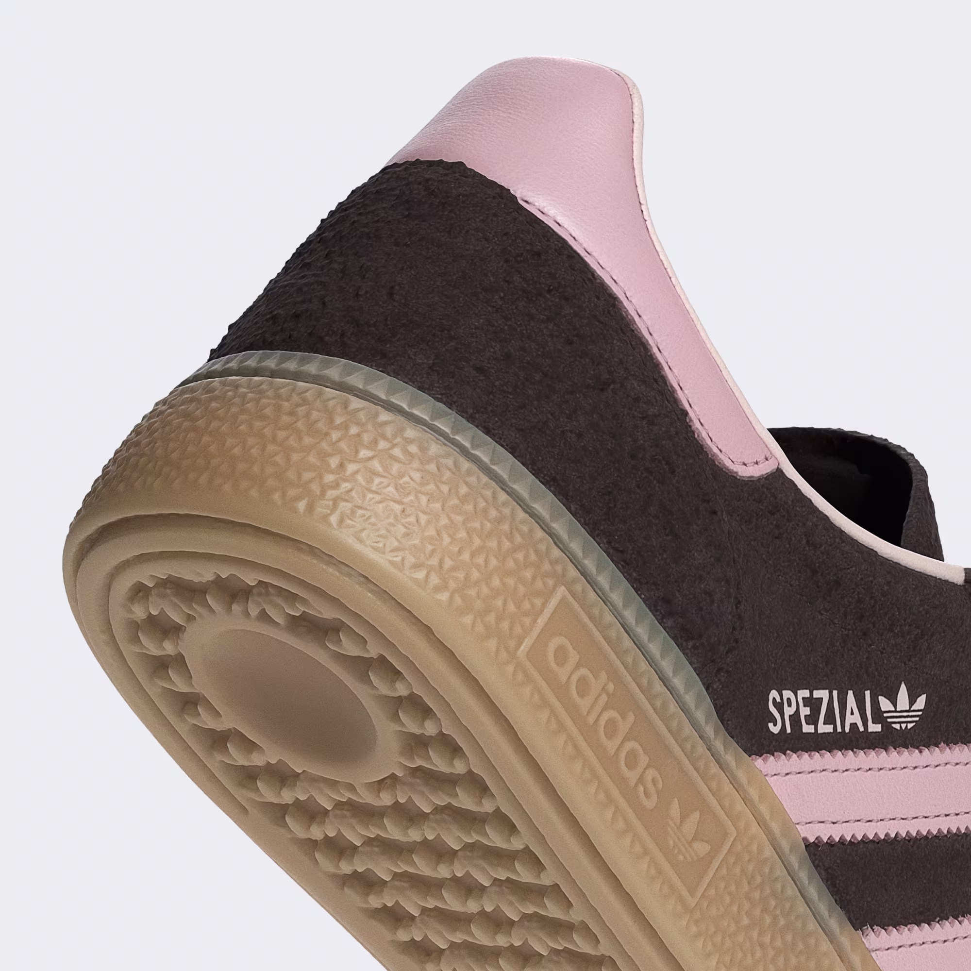 Adidas ქალის სპორტული ფეხსაცმელი