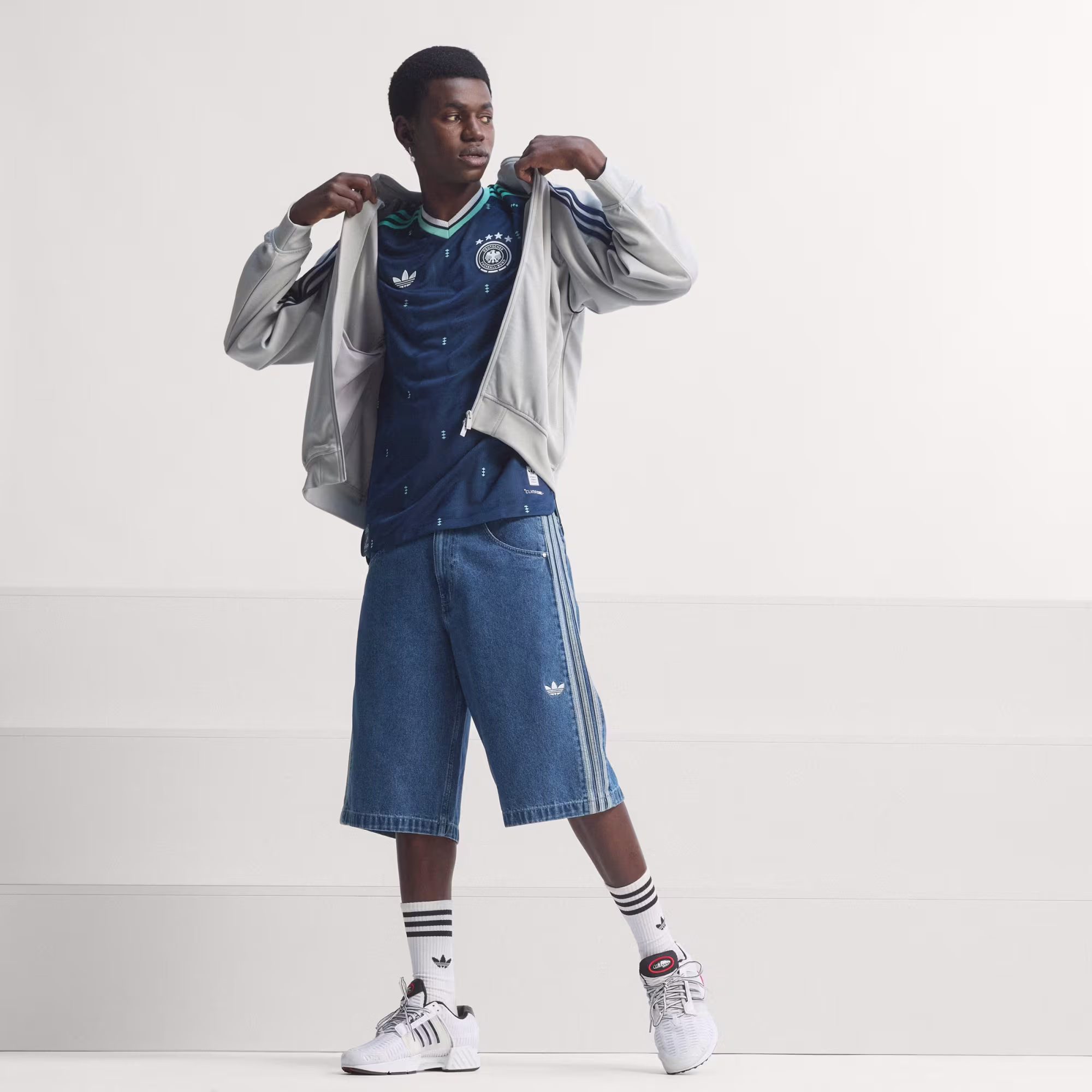 Adidas მამაკაცის მაისური