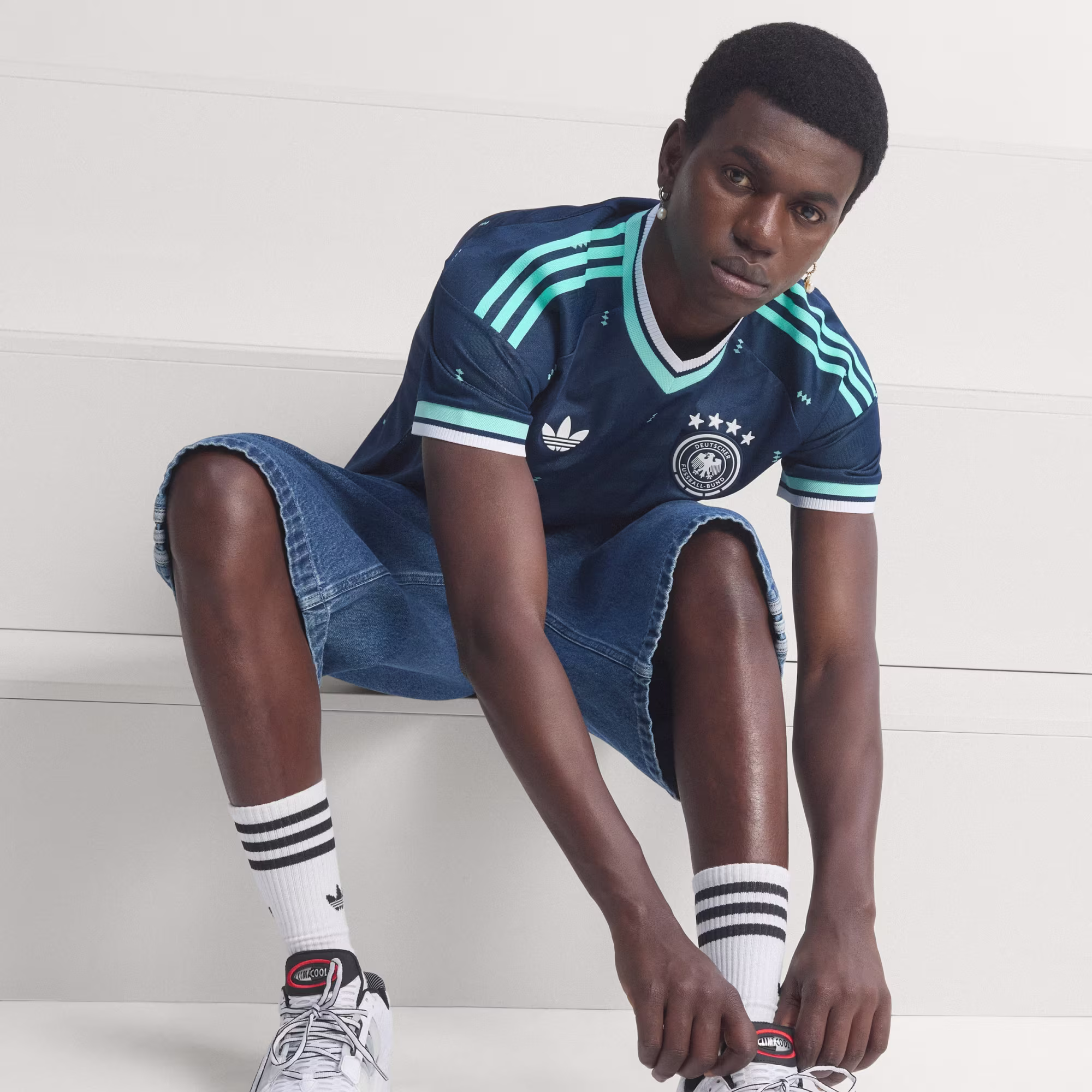Adidas მამაკაცის მაისური