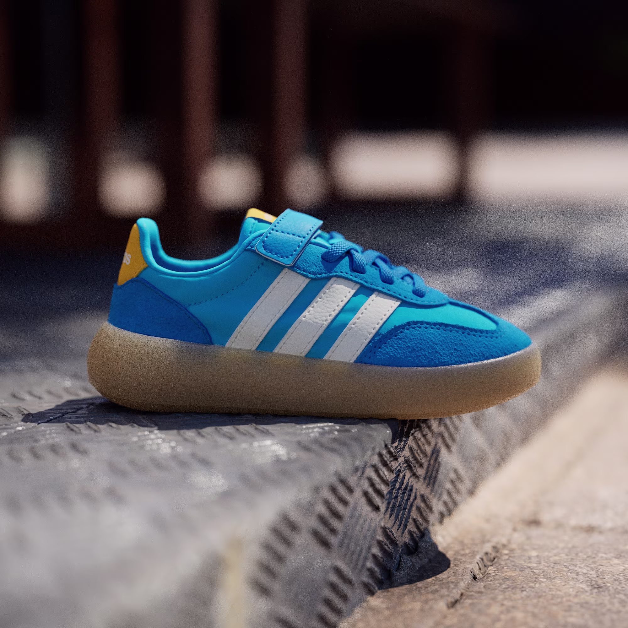 Adidas ბავშვის სპორტული ფეხსაცმელი