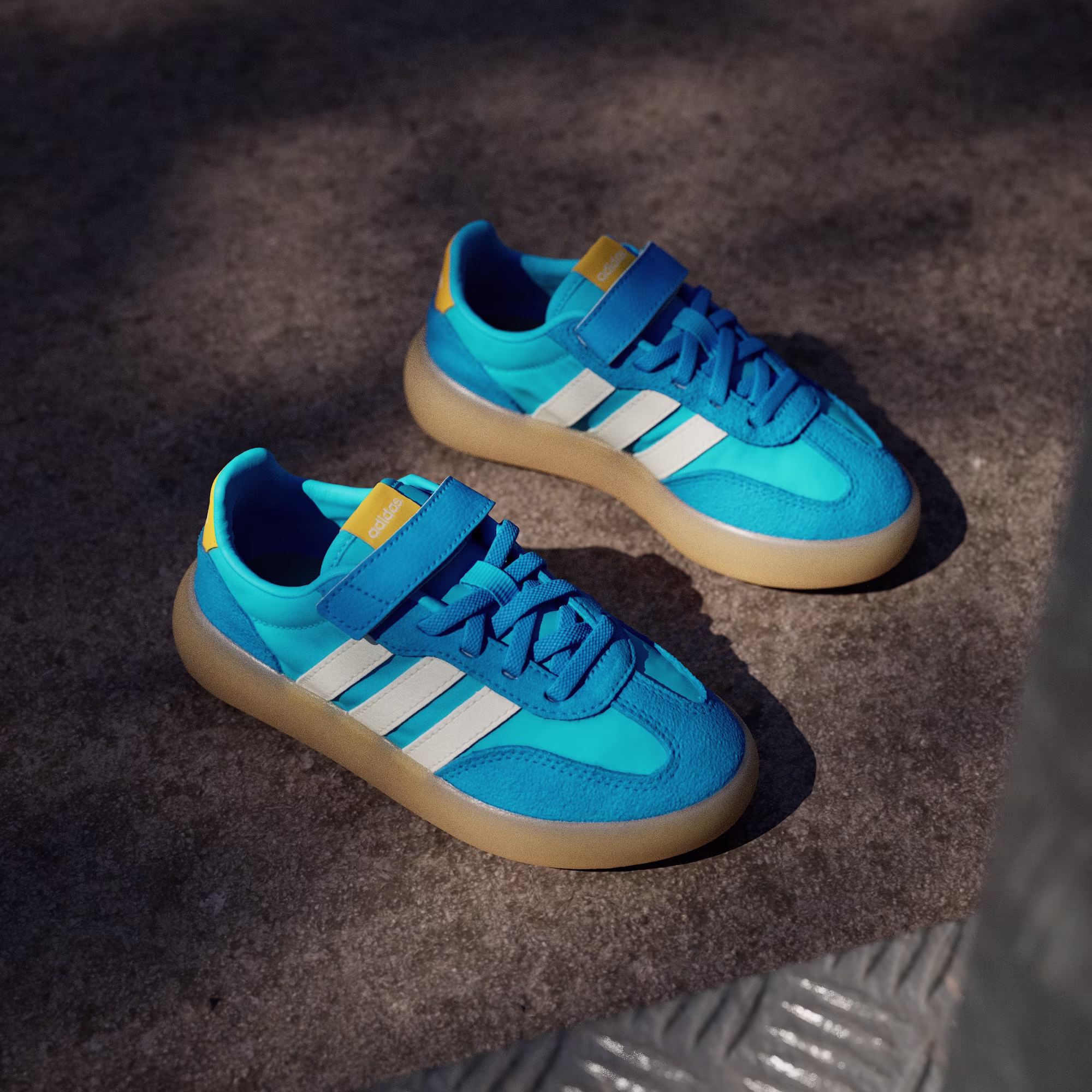 Adidas ბავშვის სპორტული ფეხსაცმელი
