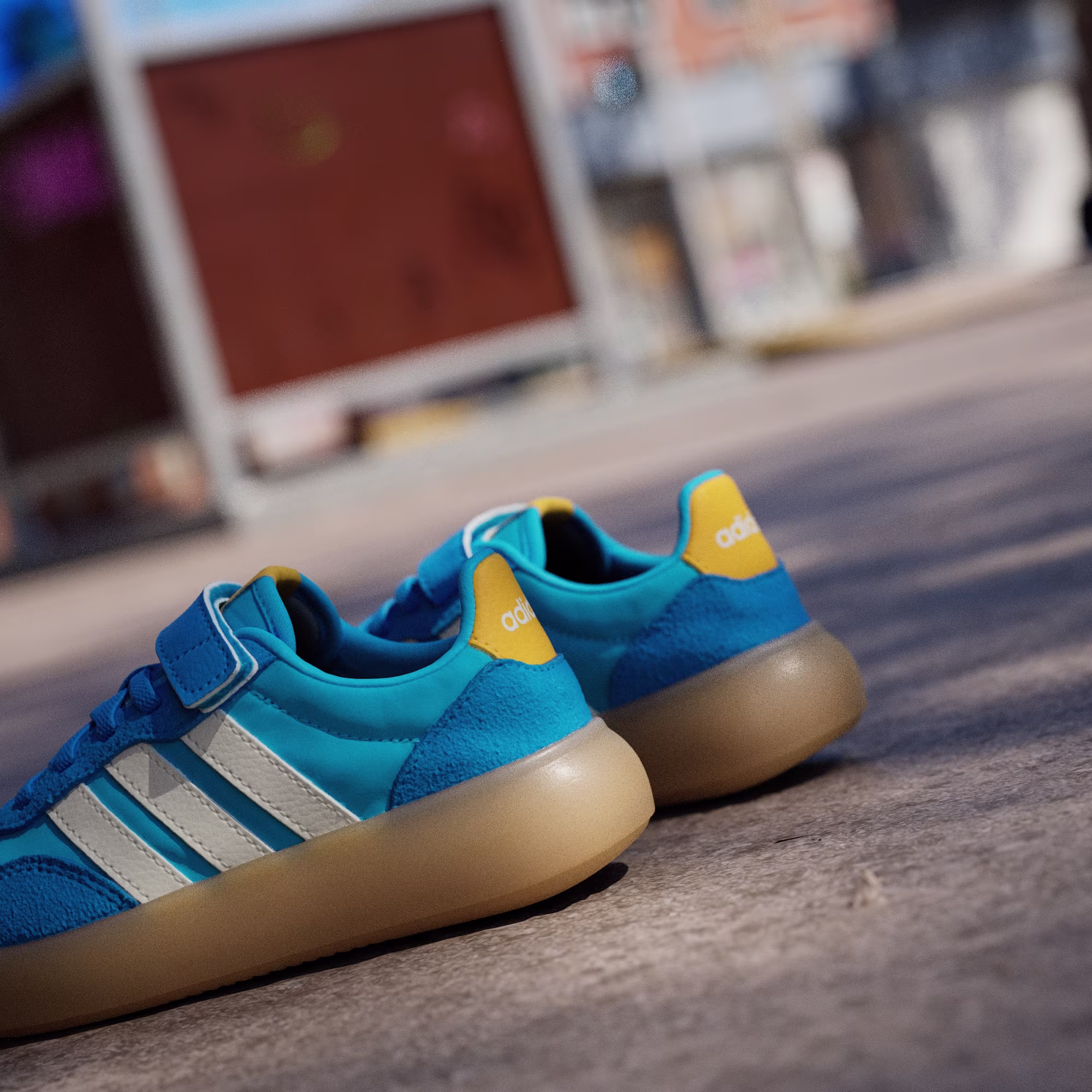 Adidas ბავშვის სპორტული ფეხსაცმელი